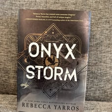 ONYX STORM Deluxe Limited EDITION BOOK HARDCOVER IN HAND
