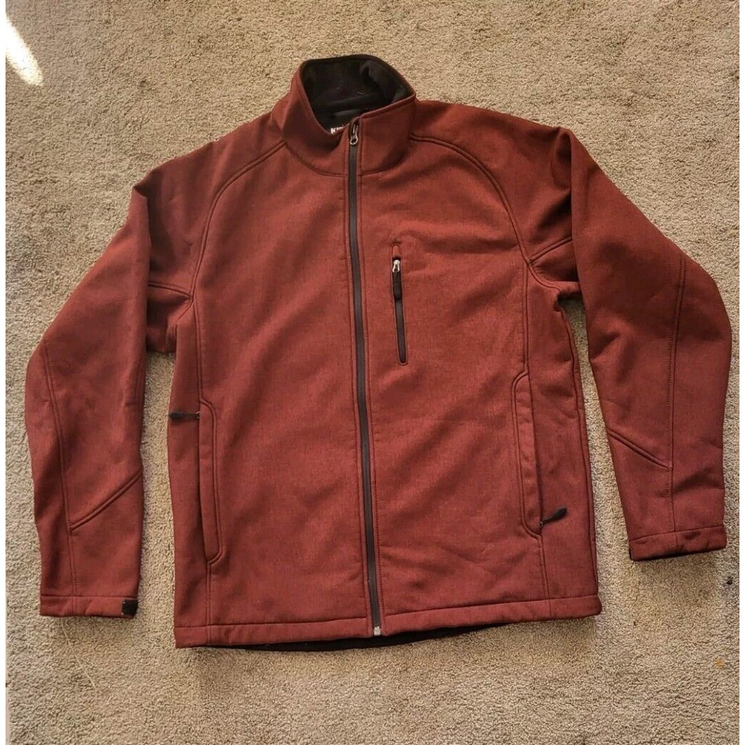 Kirkland Signature Men's Softshell Zip Up Water Resistant jacket Size M