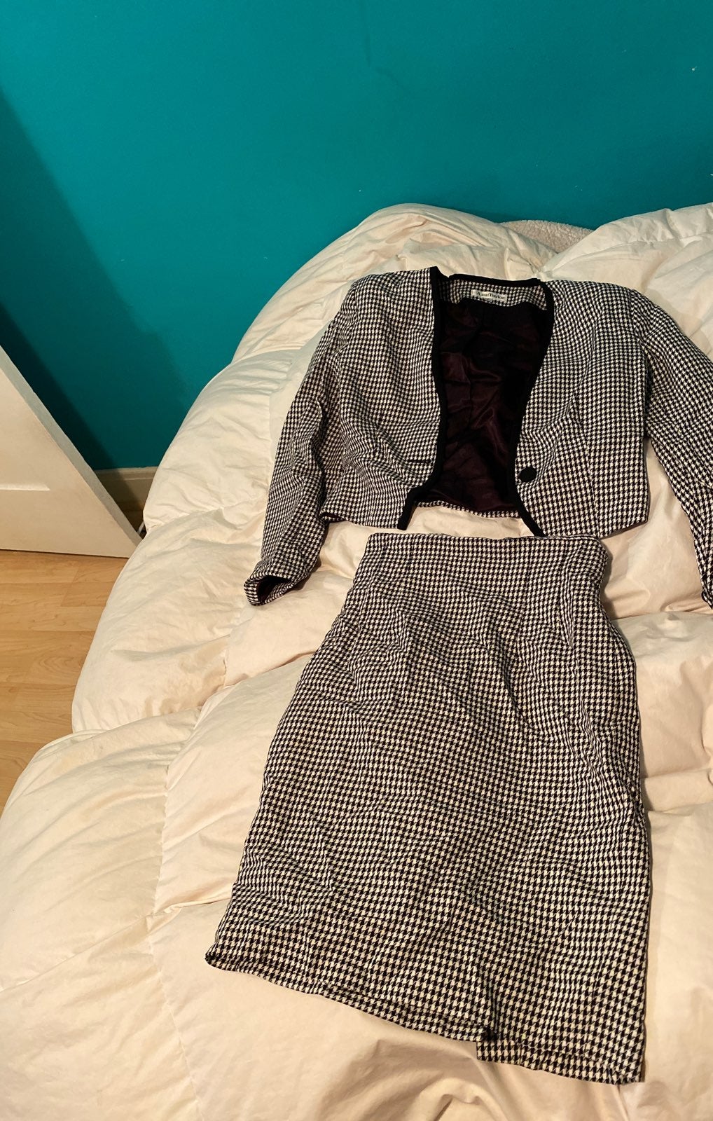 Ann Taylor blazer and skirt