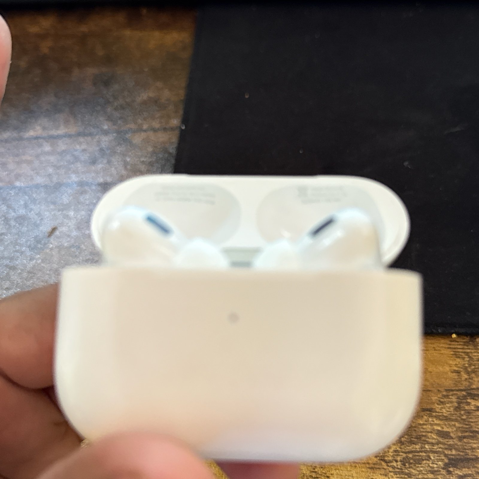 AirPods