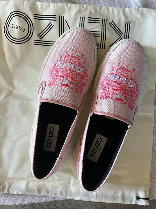 Kenzo Women's Tiger Slip On Sneakers Size 39