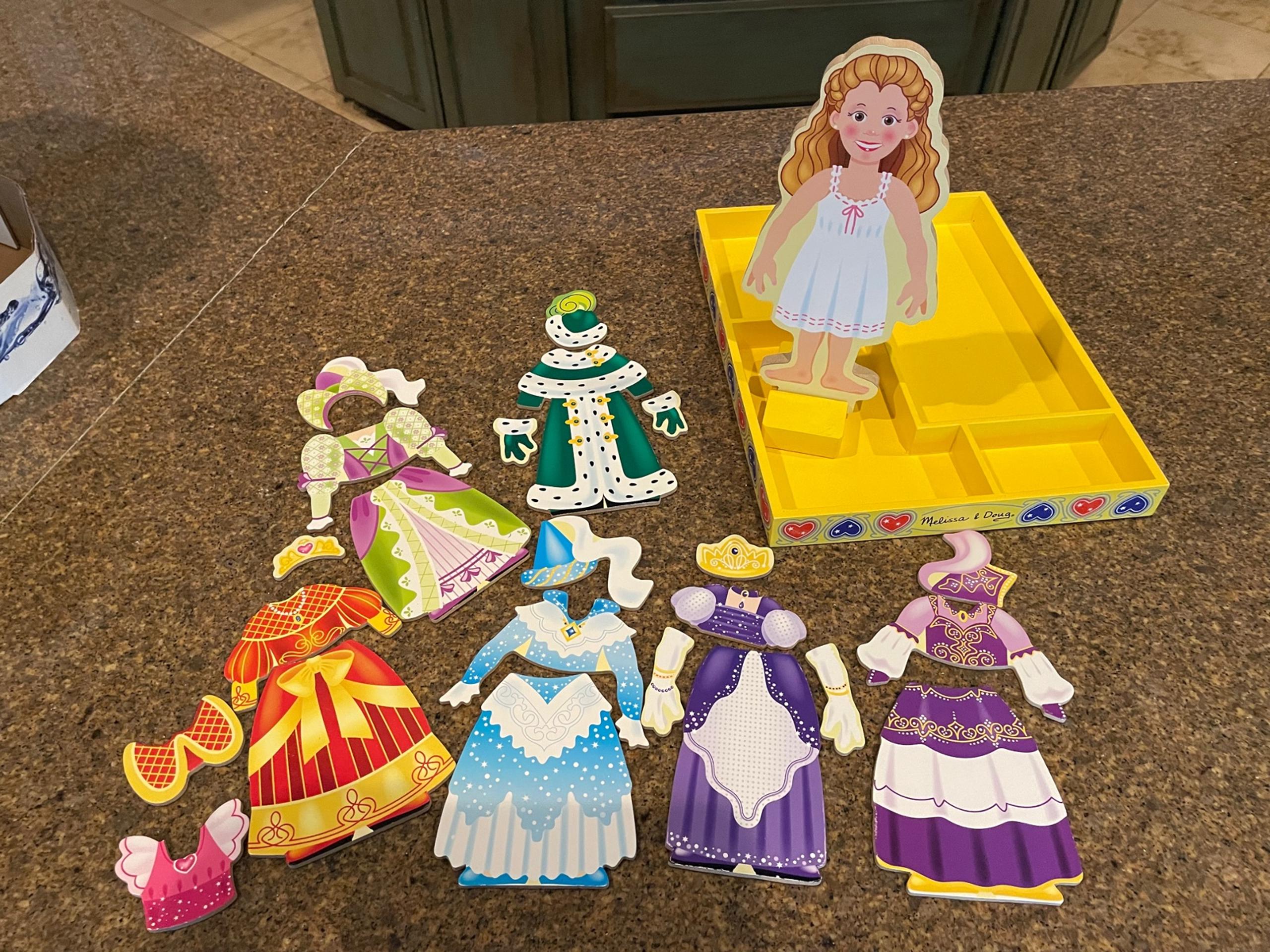 , Magnetic Dress-Up, Princess Elise - Melissa & Doug