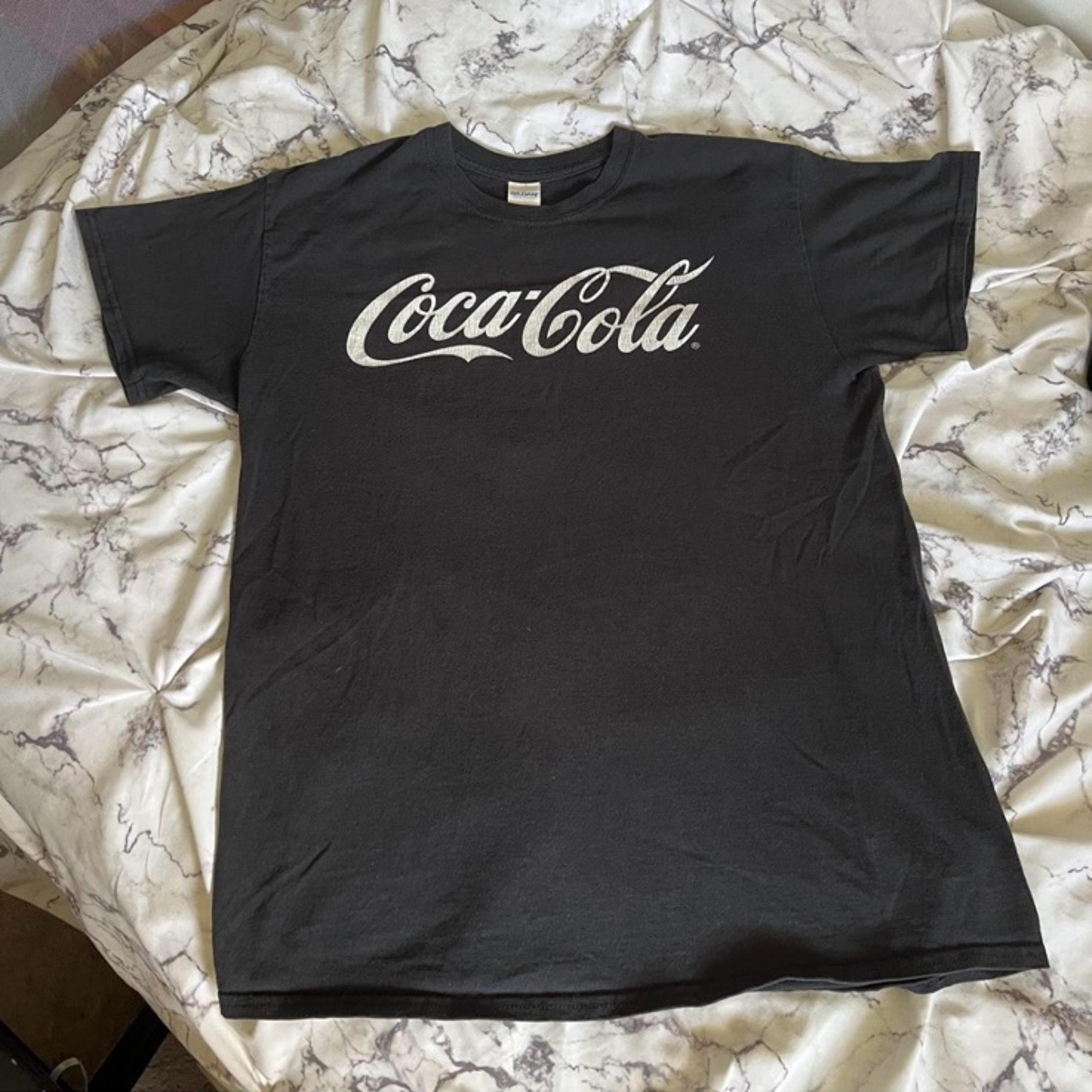 black and white coca cola t shirt