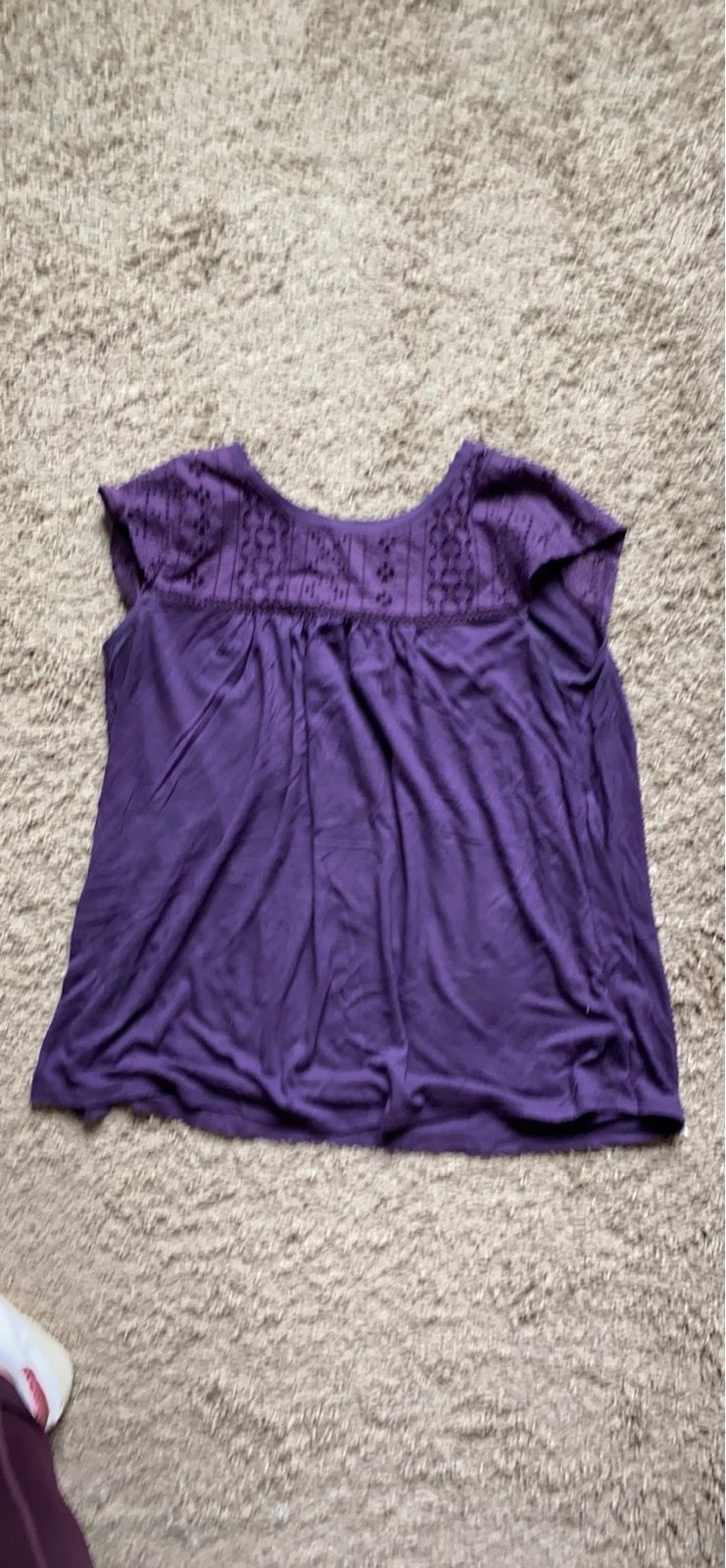Merona eyelet cap sleeve tee