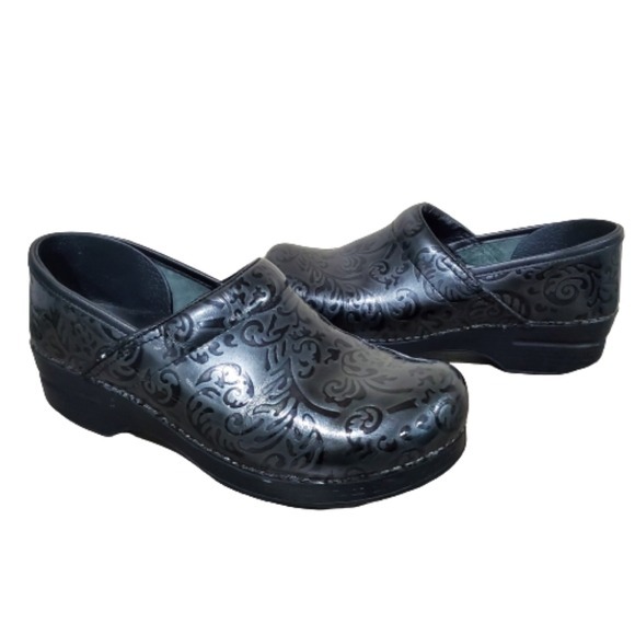 Dansko Black Leather Tooled Embossed Professional Clog Shoe Size 10.5-11