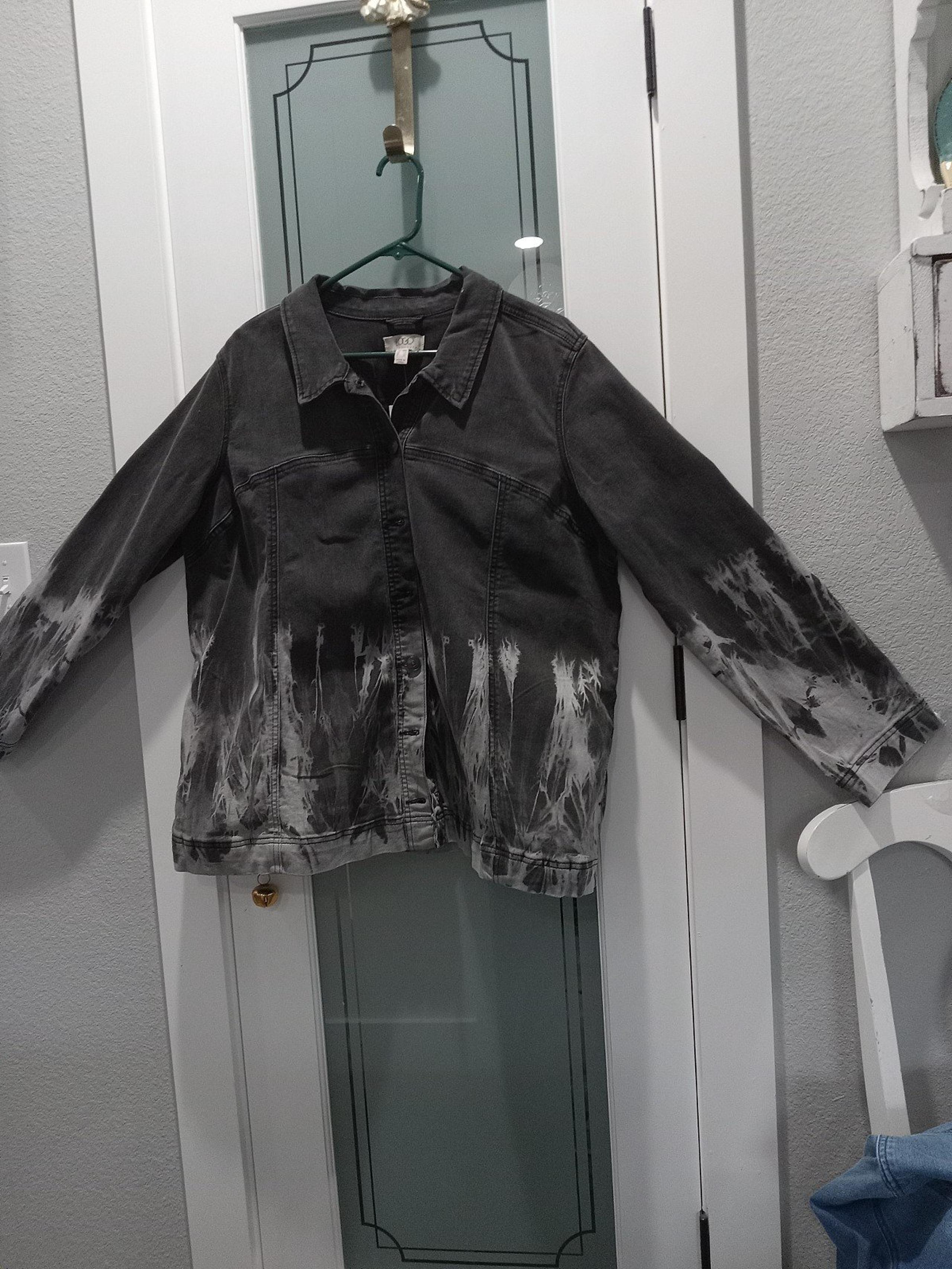 Logo by Lori Goldstein QVC Black 2X Jean jacket with spatter drip style NWT