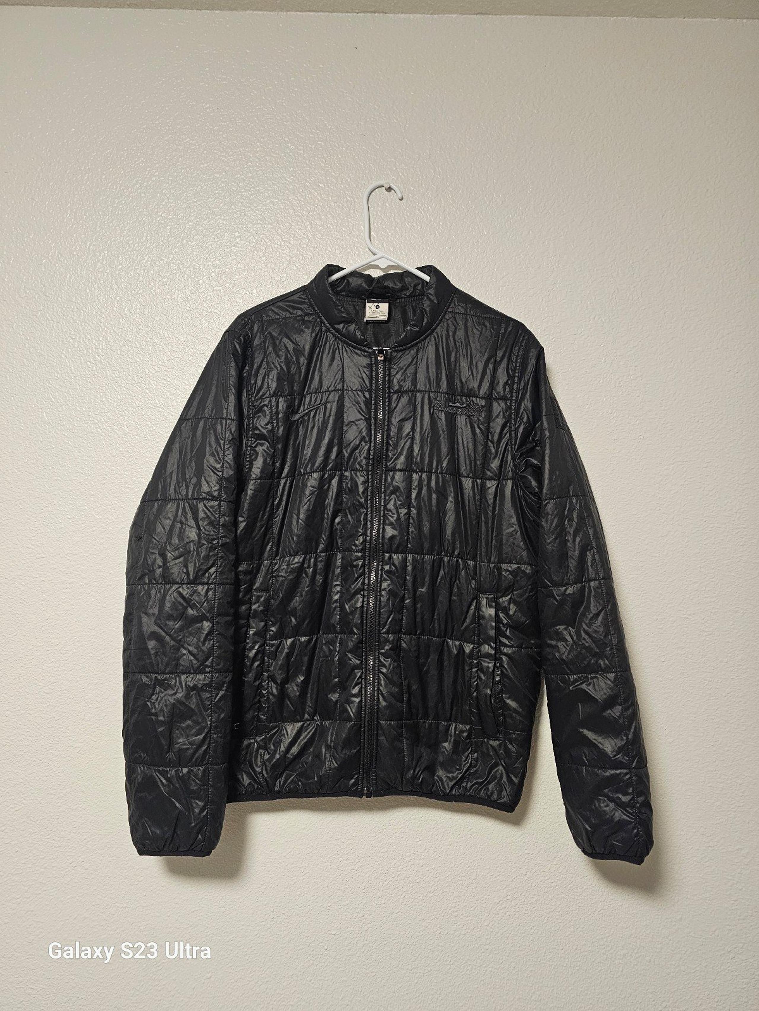 Mens puffer jacket sz M - Nike