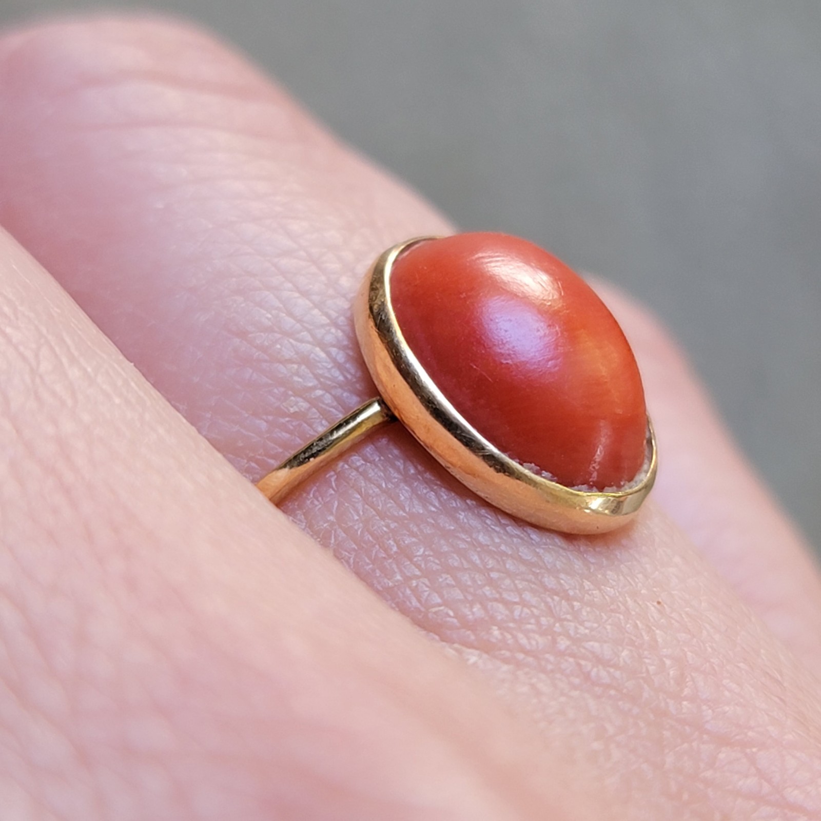 Antique 14k Gold Natural Red Coral Ring sz 6