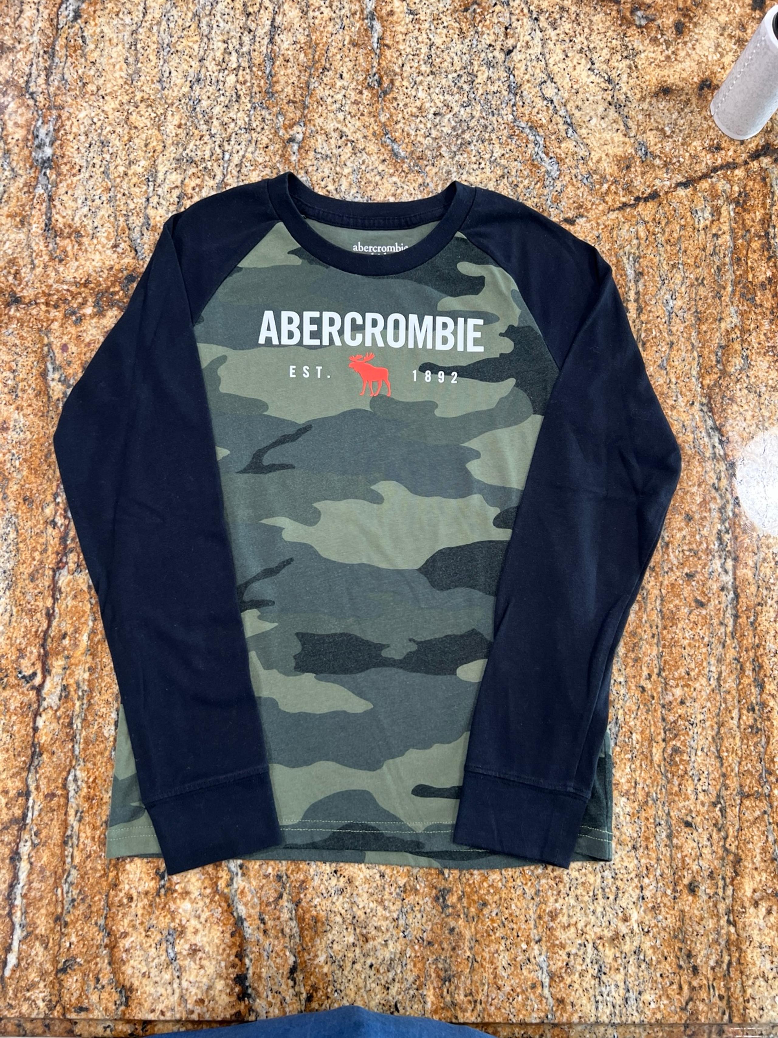 Camo Abercrombie, long sleeve kids 9/10