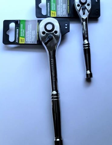 2 Pittsburgh 1/4 in. /3/8 Drive Quick-Release Push Button,72 Tooth /5° Arc Swing