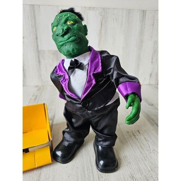 Far East Butler Frankenstein animated Ghostbusters RARE Halloween prop - detail