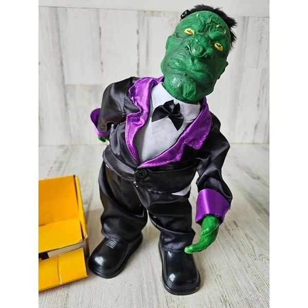 Far East Butler Frankenstein animated Ghostbusters RARE Halloween prop - detail