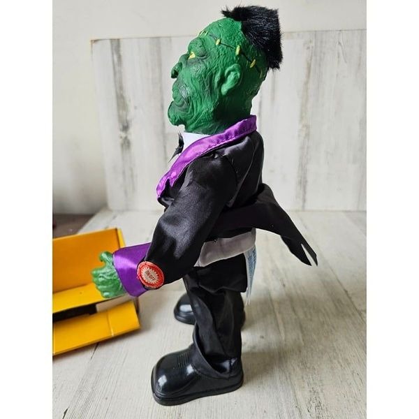 Far East Butler Frankenstein animated Ghostbusters RARE Halloween prop - detail