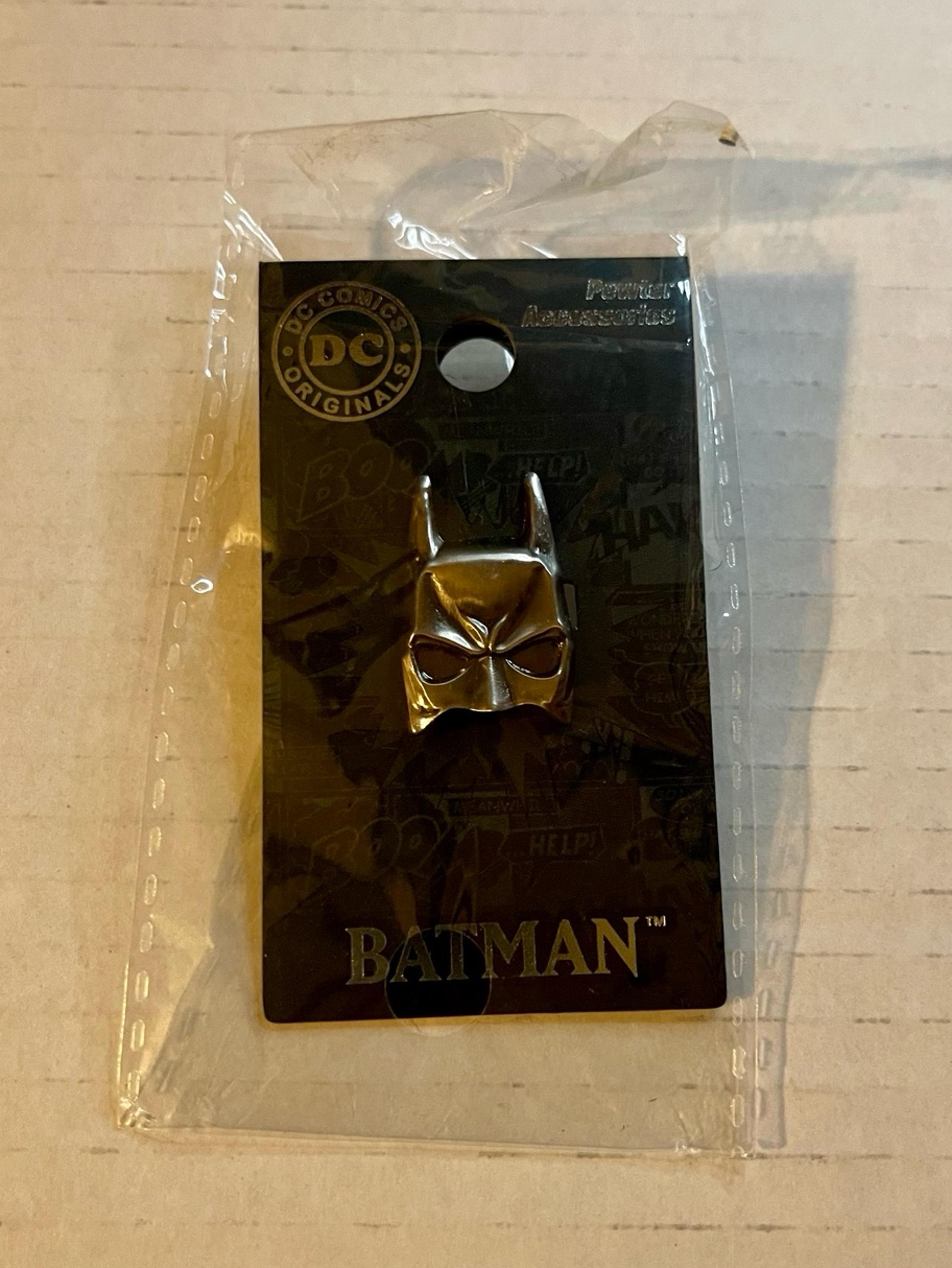 DC Comics Batman pin