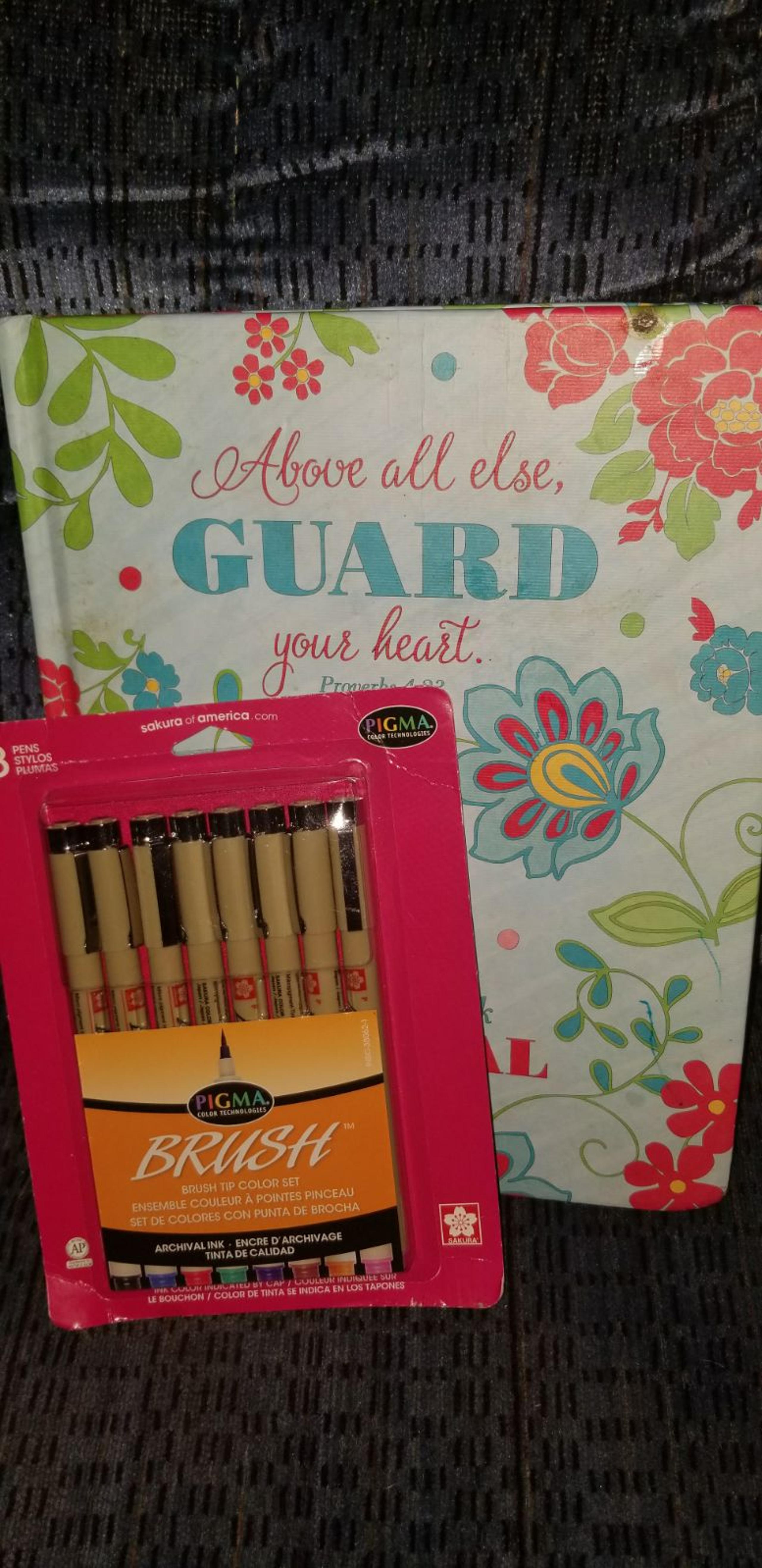 Notebook  pages that have coloring pages