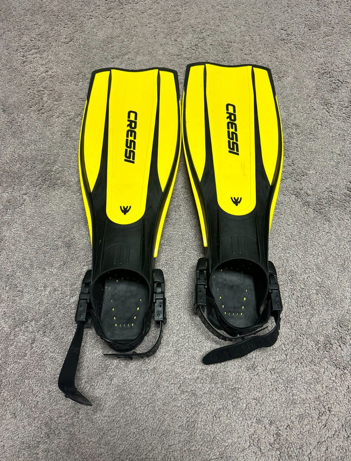 Cressi Scuba Diving Fins - Size XS