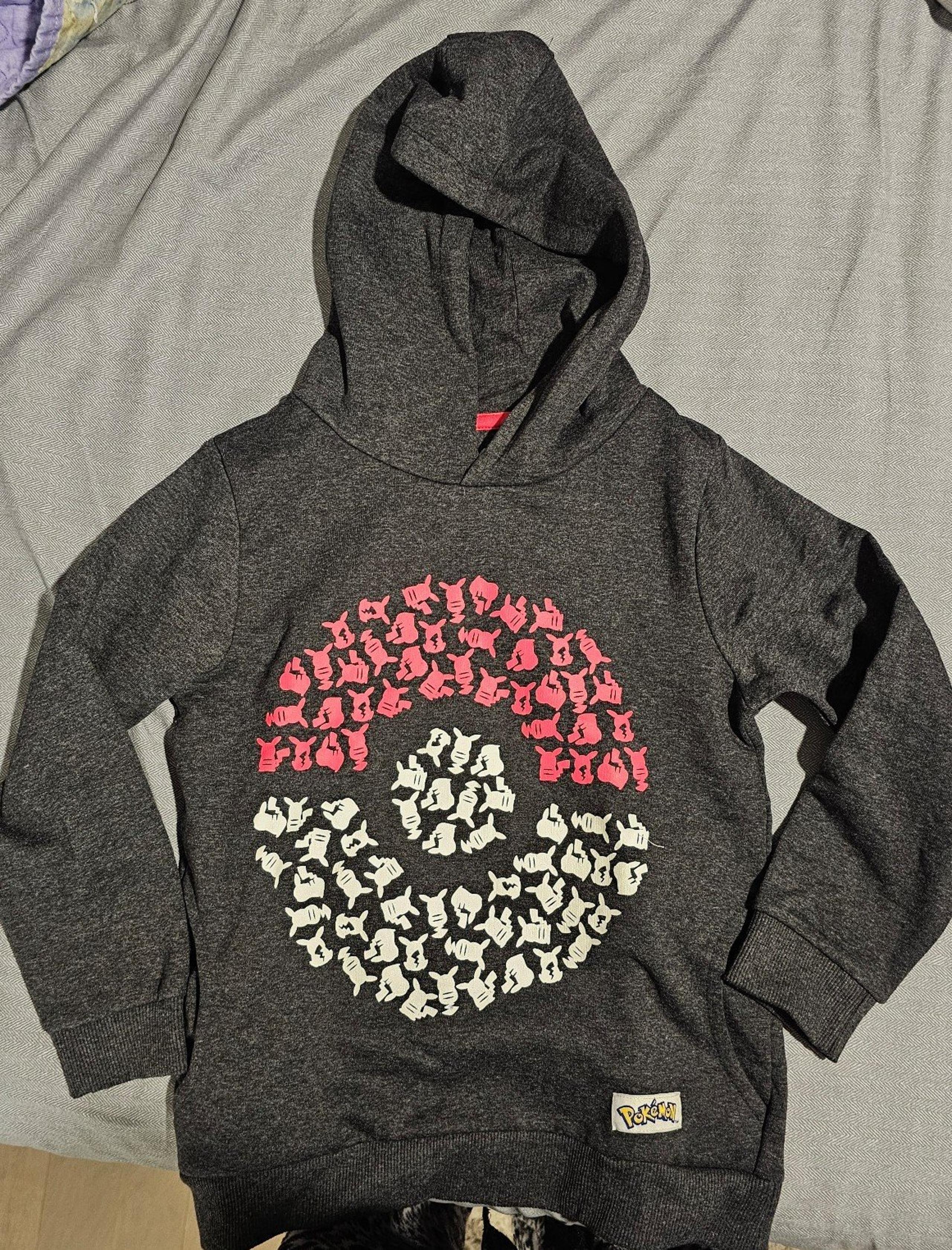 Pokemon hooded sweatshirt for kids size 6-7