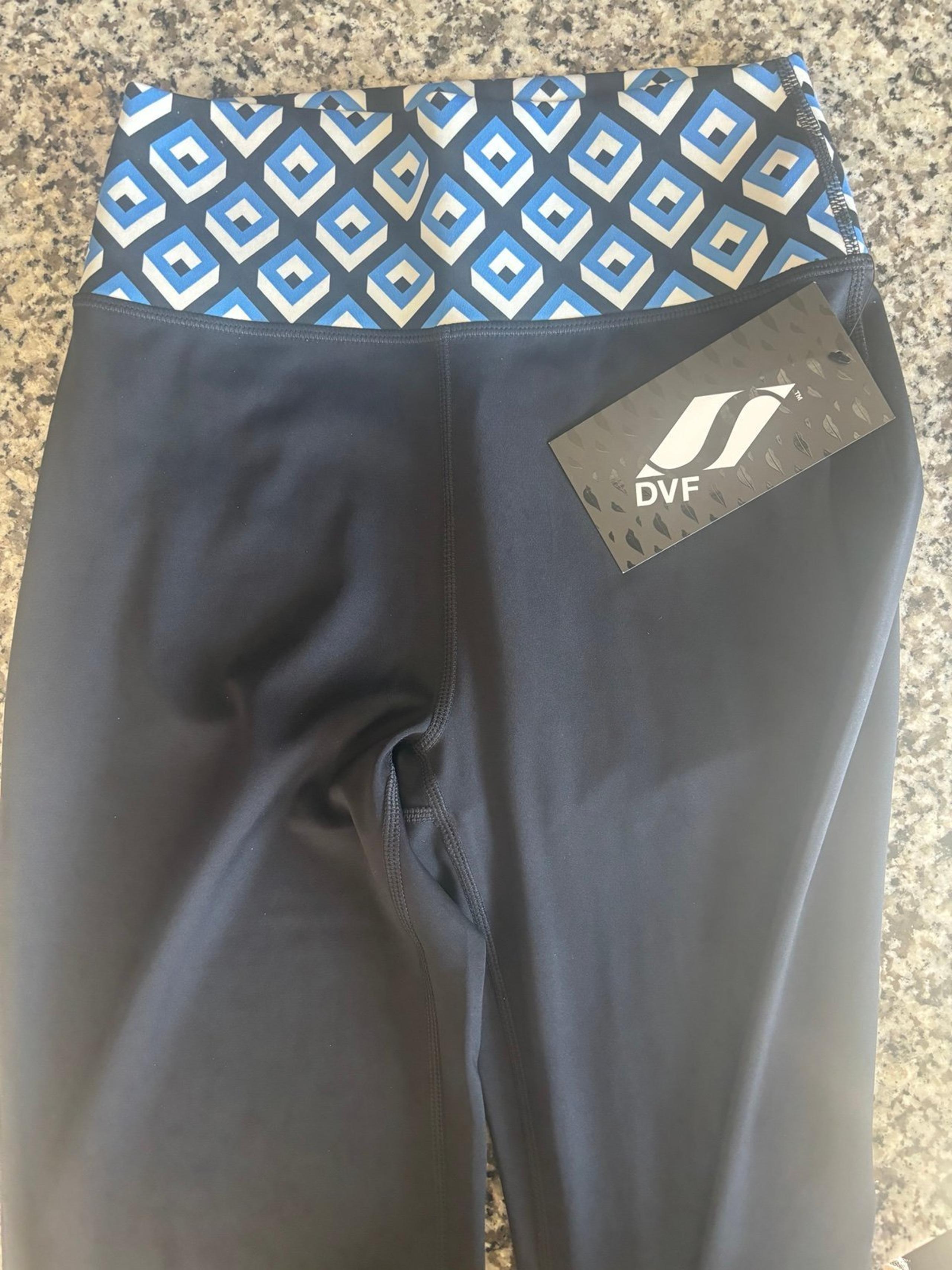 Skechers X - Diane Von Furstenberg Go Sculpt Geo print pant - Size XS