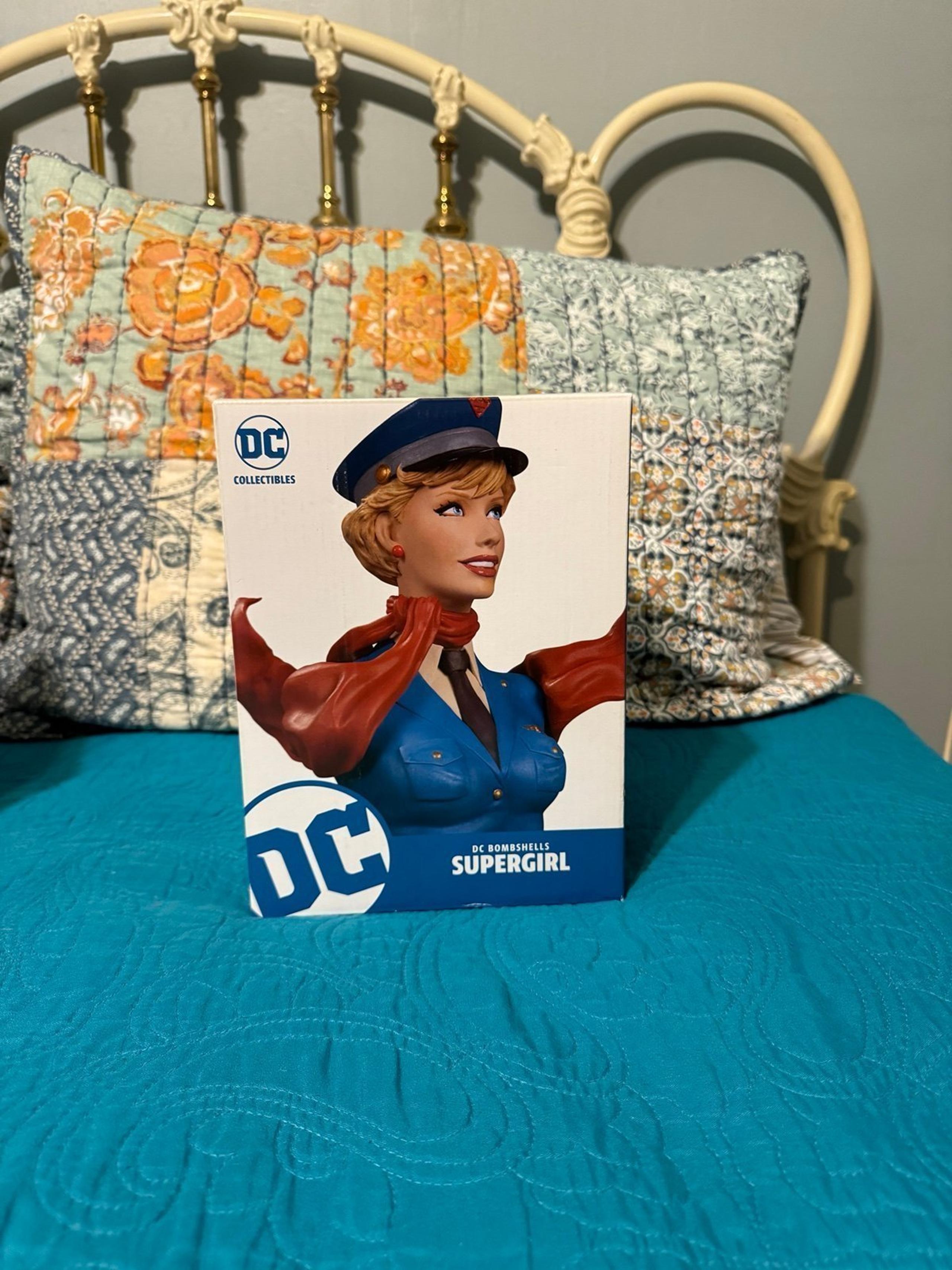 DC collectibles comics bombshells supergirl bust figurine figure NEW SEE PHOTOS!