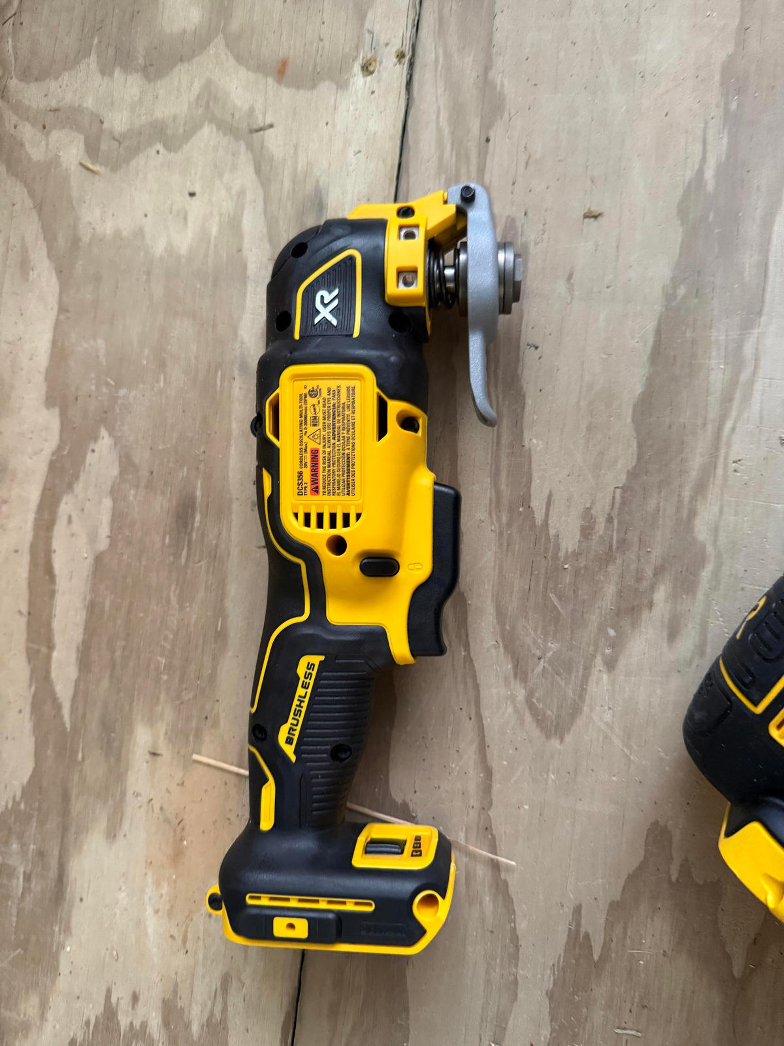 DEWALT 20V XR Brushless Oscillating Tool DCS355B - Cordless Multi-Tool Tool Only