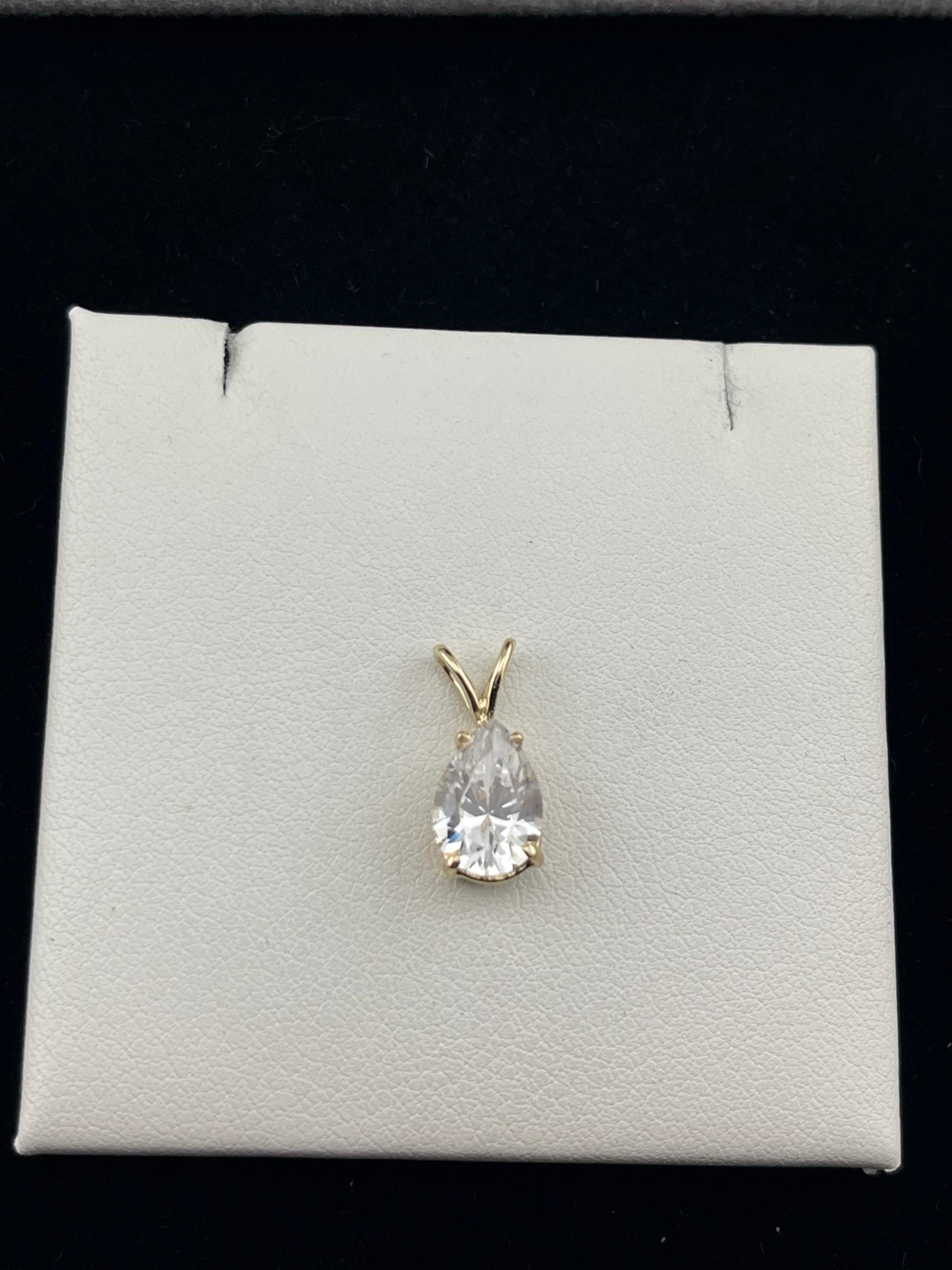 Vintage 2 carat simulated, diamond pear shape pendant 14 karat yellow gold
