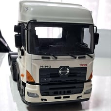Hino 700 Series Truck Diecast Model, 1/24 Scale
