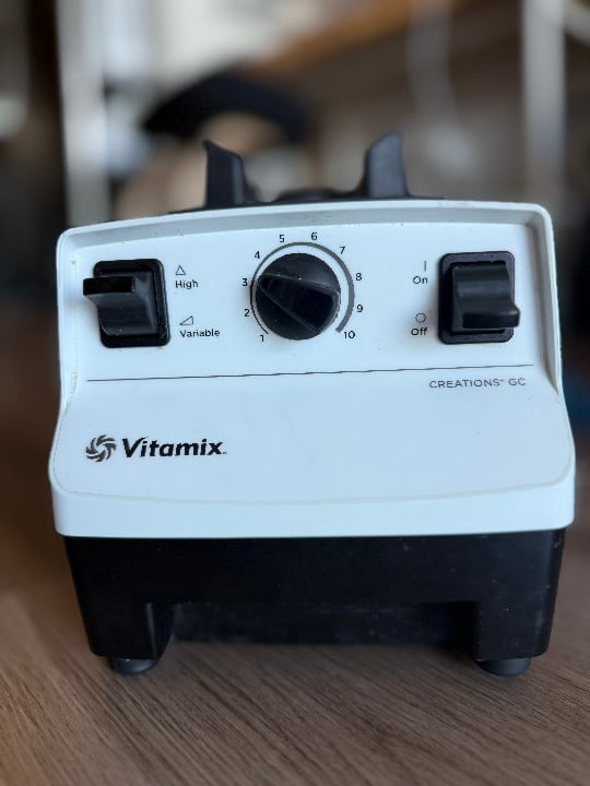 2014 Vitamix Creations GC Blender - High-Performance Blending Power!