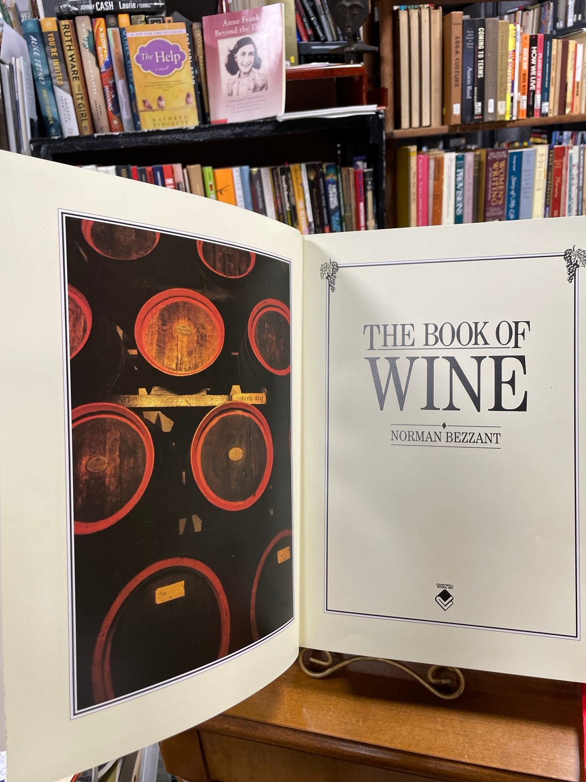 最も 割引 The Book Hardcover 1989 Bezzant Norman by WINE of 洋書