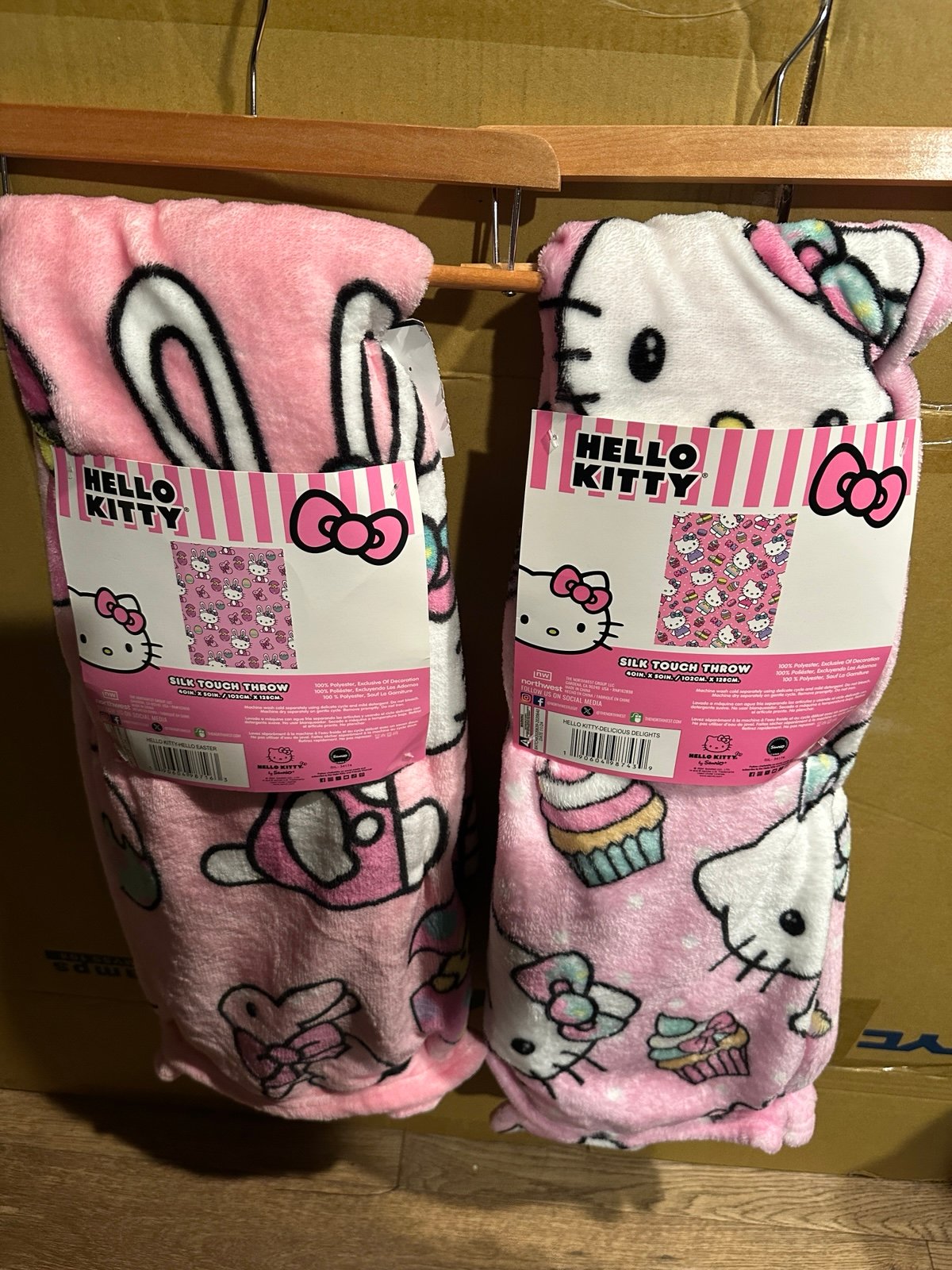 Hello Kitty macaron & easter blanket bundle