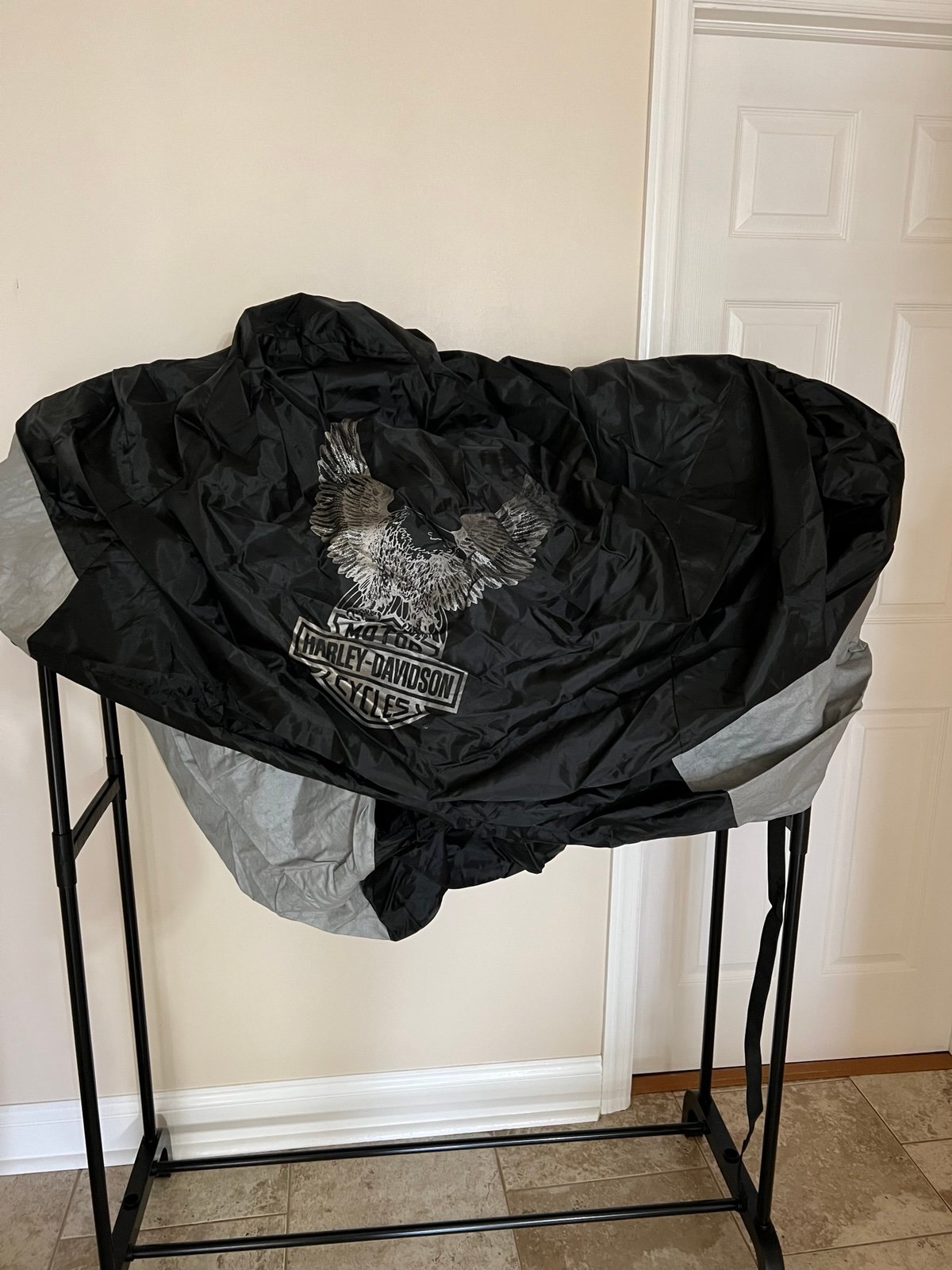 Harley Davidson motorcycle cover with eagle comes with bag