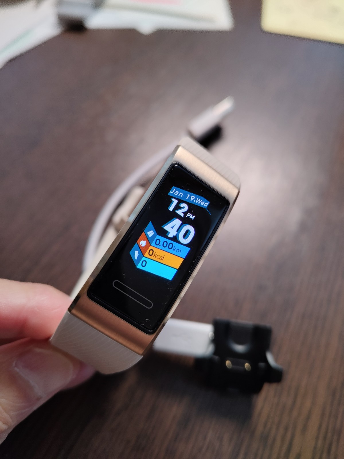 Huawei Band 3 Pro fitness tracker womens