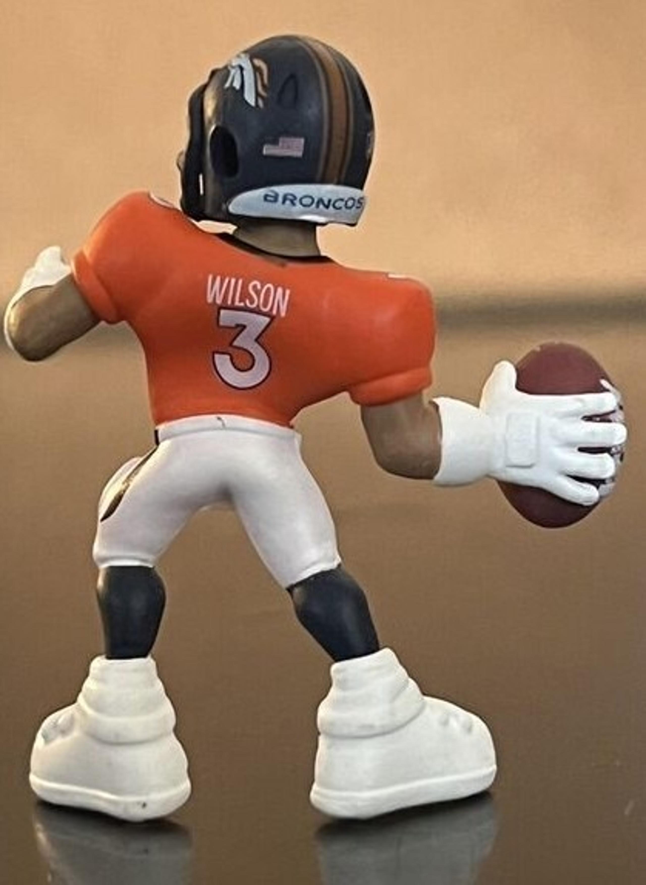 RUSSELL WILSON -Denver Broncos Game Changers 2'' Mini Figure