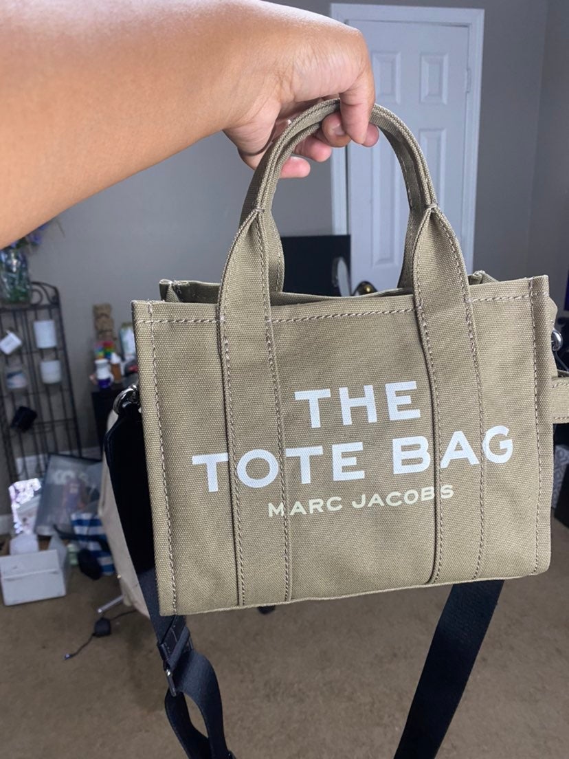 MARC JACOBS Green Tote Bags | Mercari MARC JACOBS Green Tote Bags | Mercari