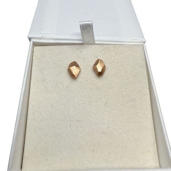 Kendra Scott rose gold stud earrings