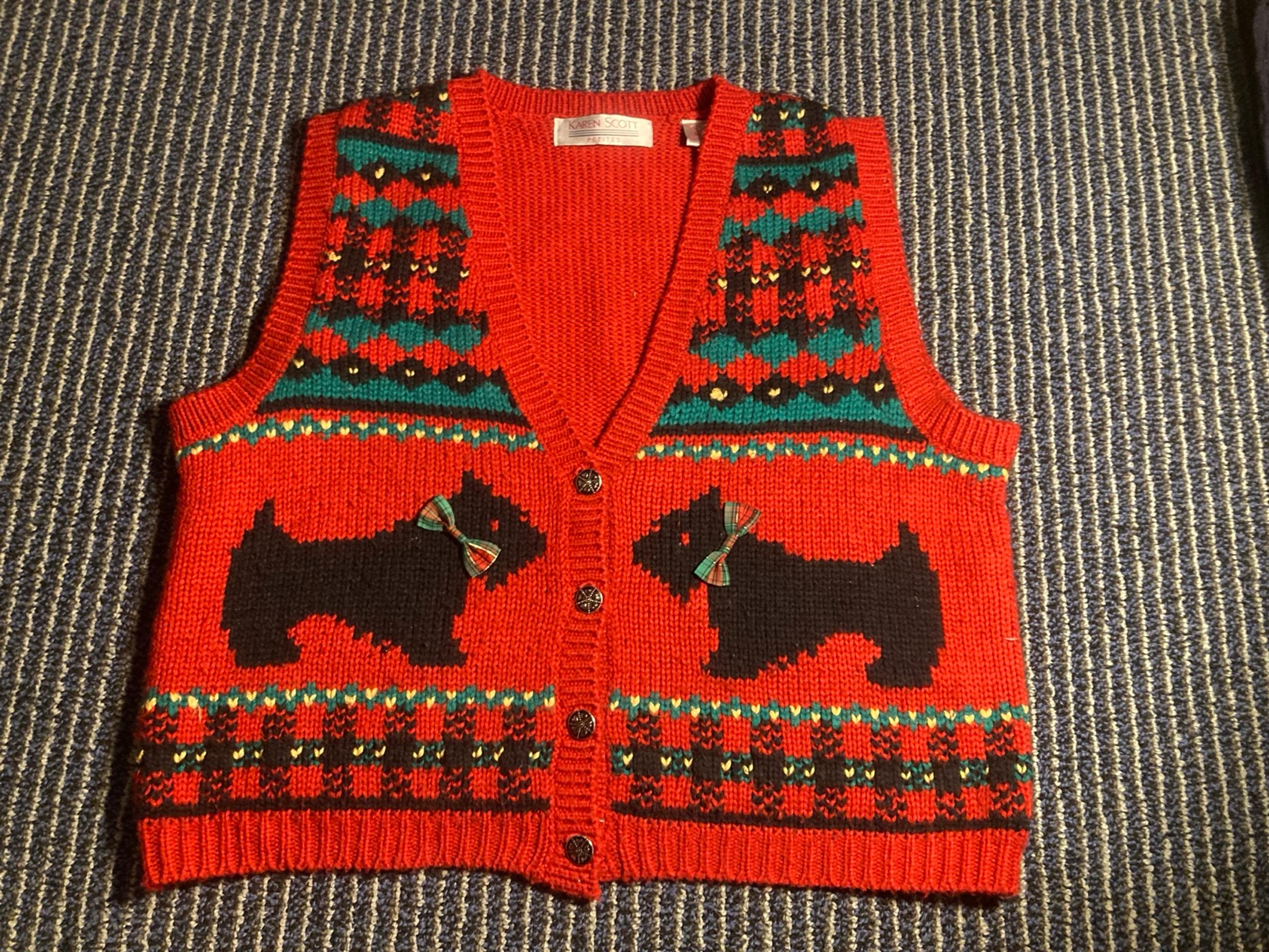 Vintage Womens Red Petite Large Scottish Terrier Cardigan Christmas Sweater Vest