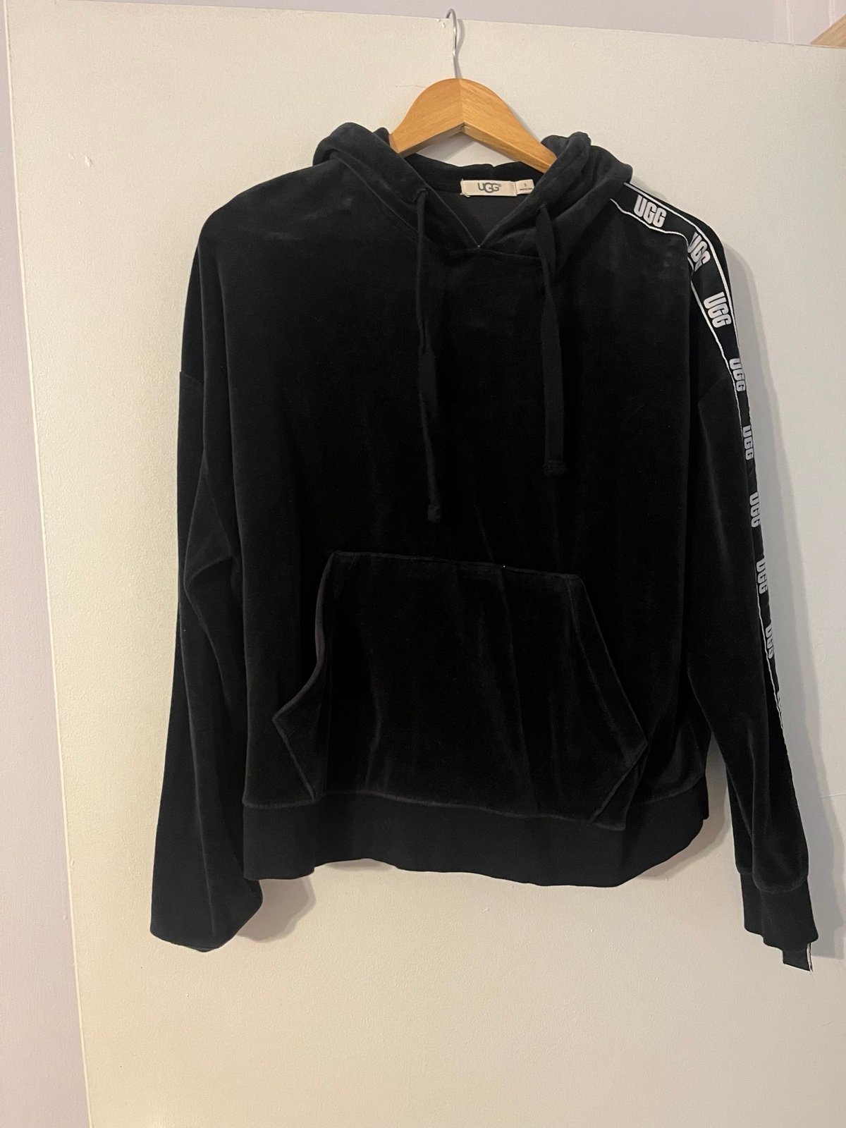 UGG velvet hoodie and jogger pant set Medium