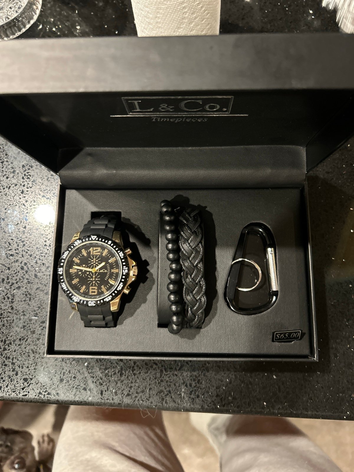 Men’s wrist watch