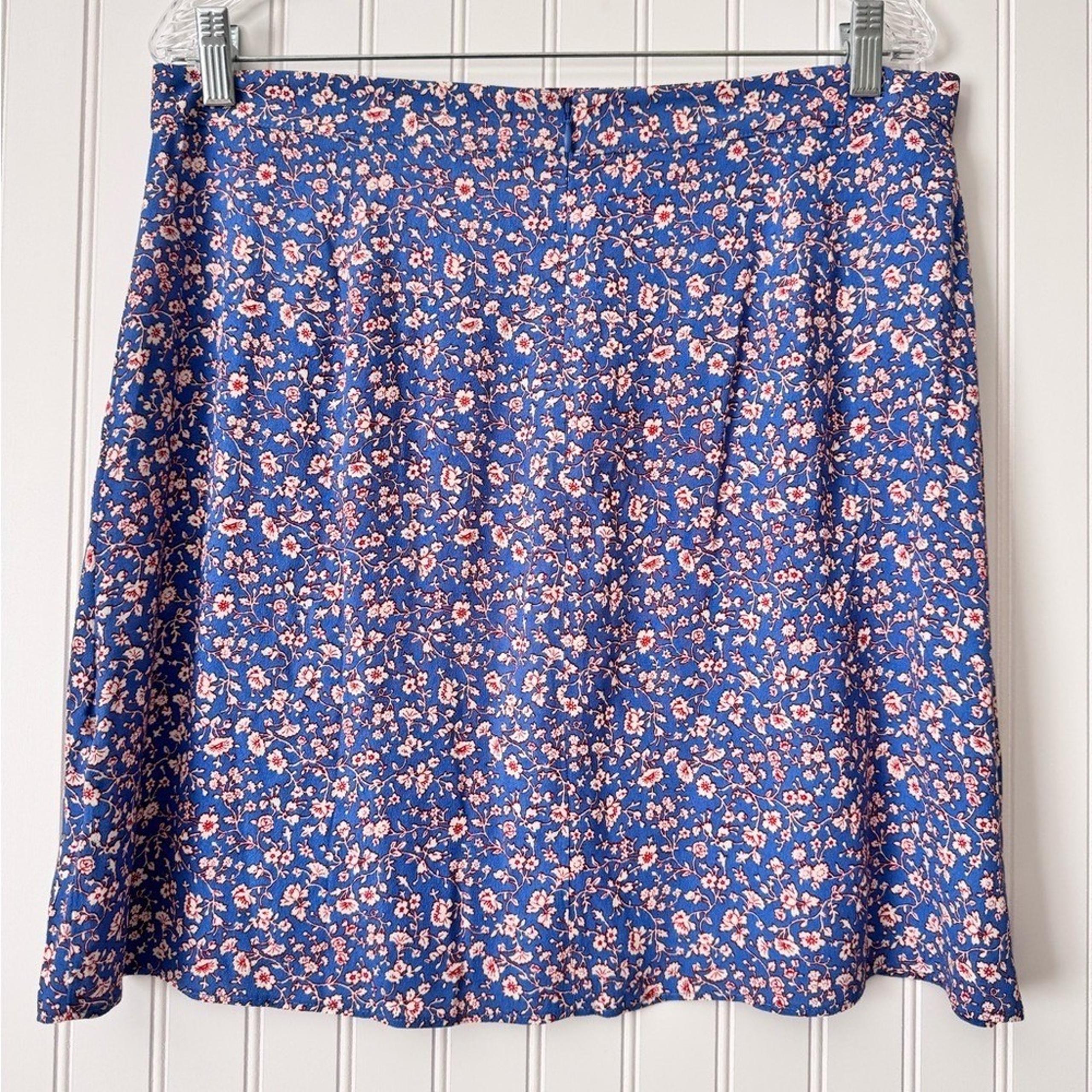 NEW Madewell Women's Blue Floral Mini Skirt. NWT. Button Accents. Size 14