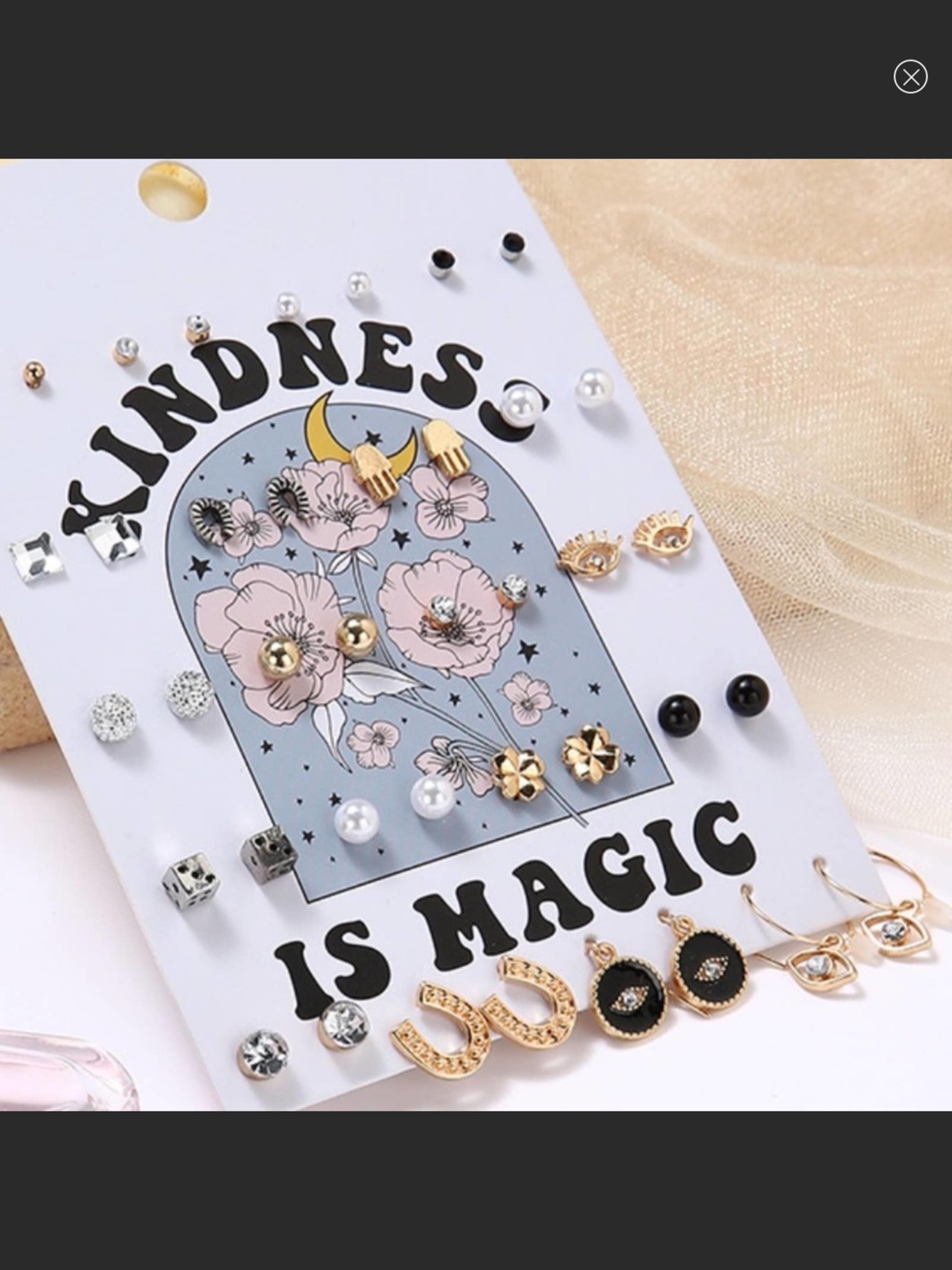 NEW UO Kindness Is Magic Earring Stud Set