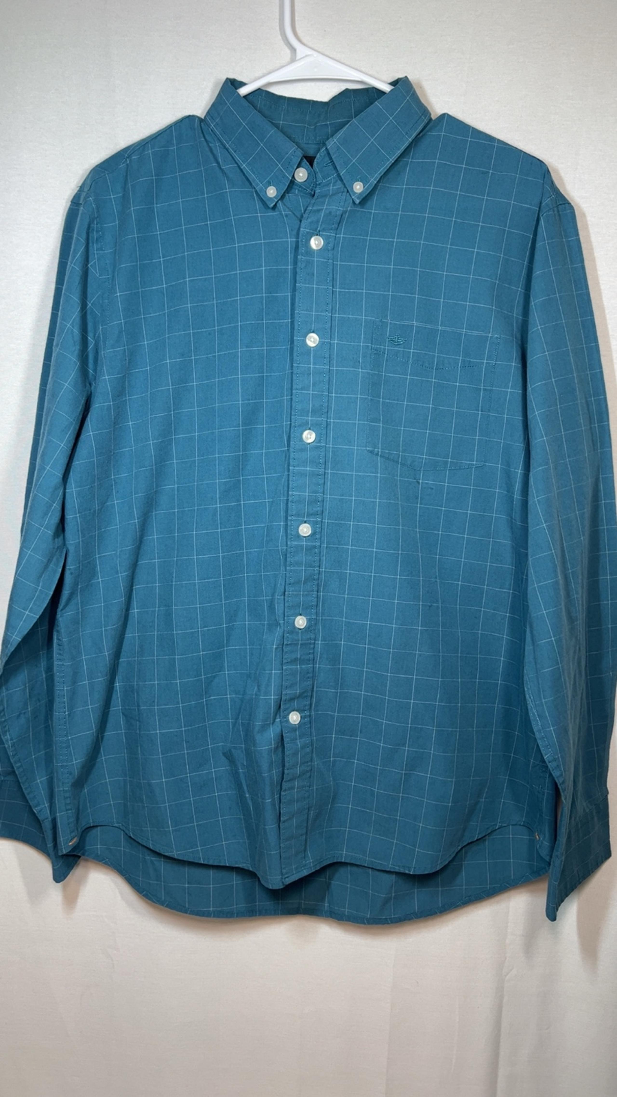 Docker’s men’s long sleeve button down
