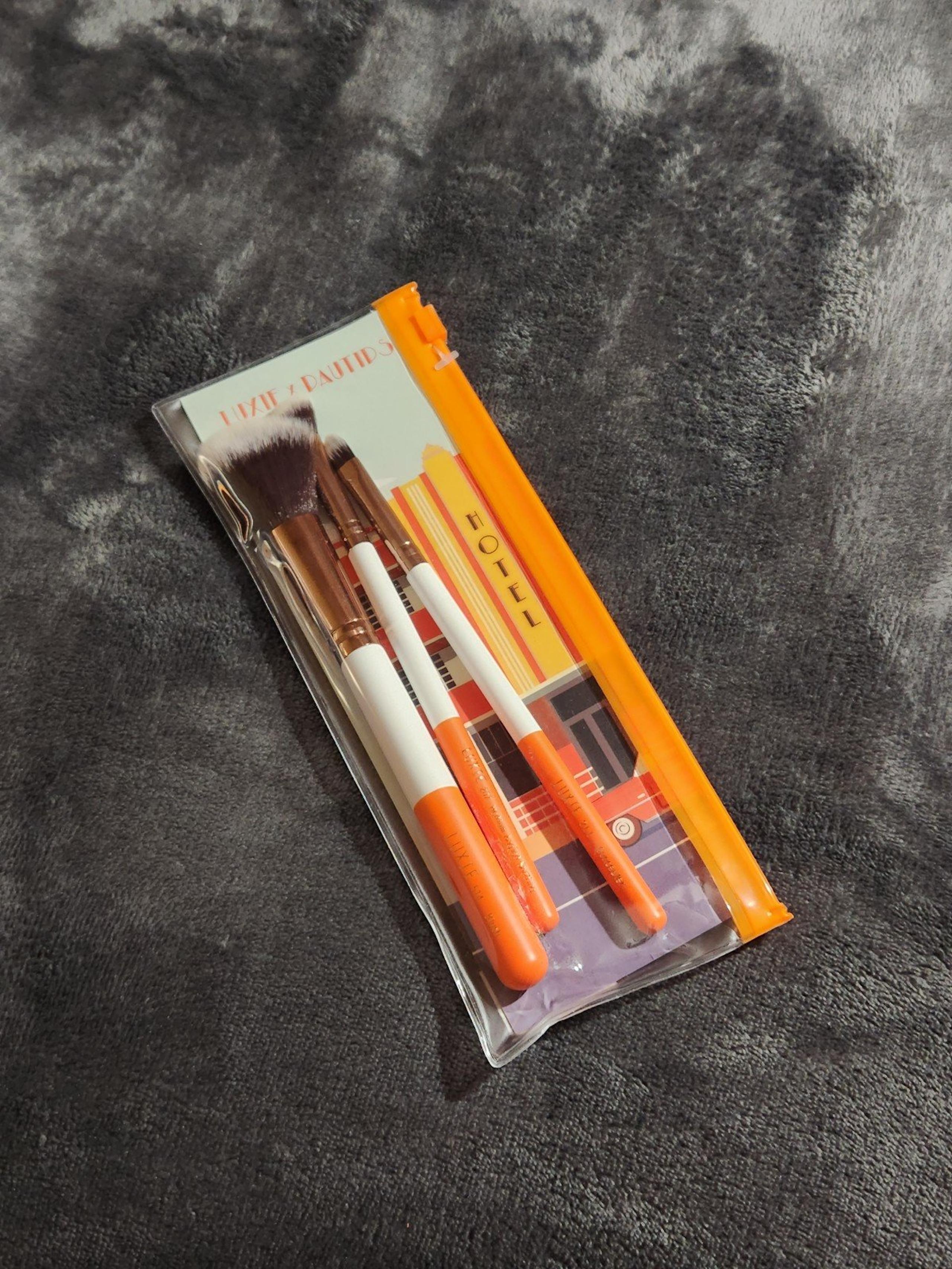 Luxie Pautips Por La Noche Makeup Brush set