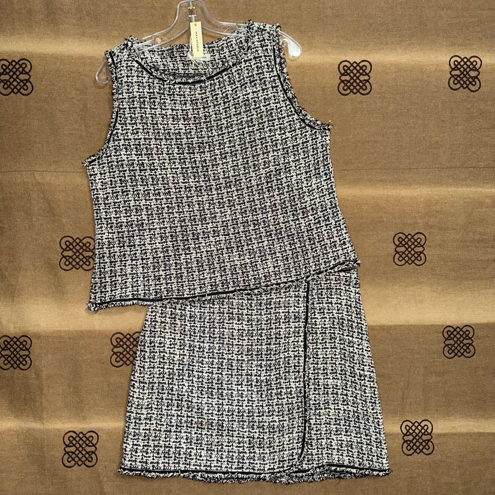 Max Studio NWT! Tweed Sleeveless Top & Faux Wrap Mini Skirt Set Size XL