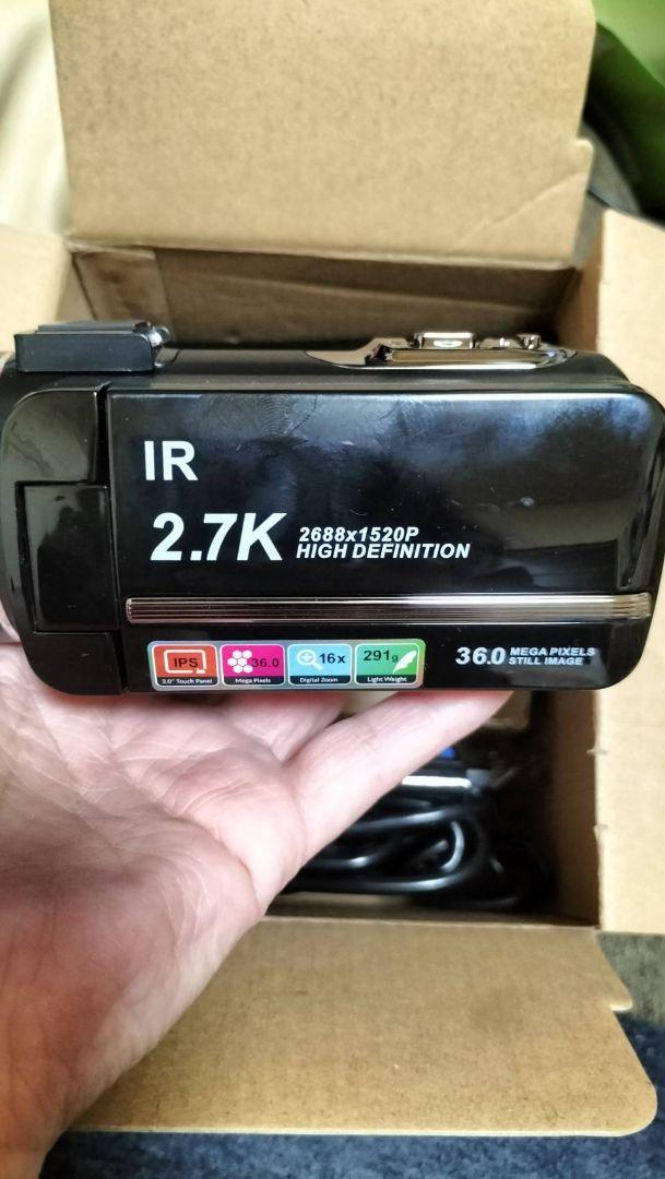 Digital video camera