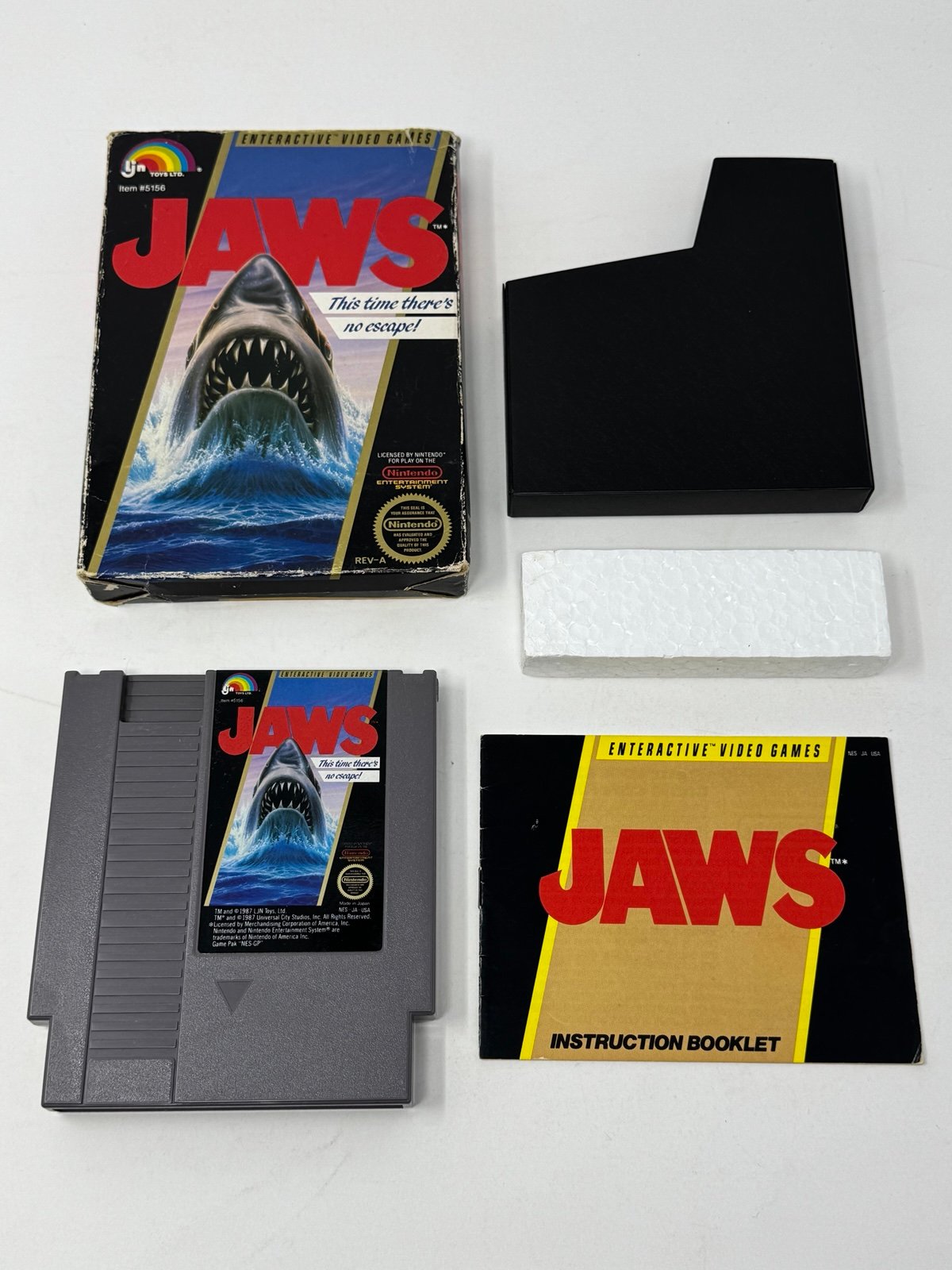 Jaws NES (Nintendo Entertainment System, 1987) CIB Complete