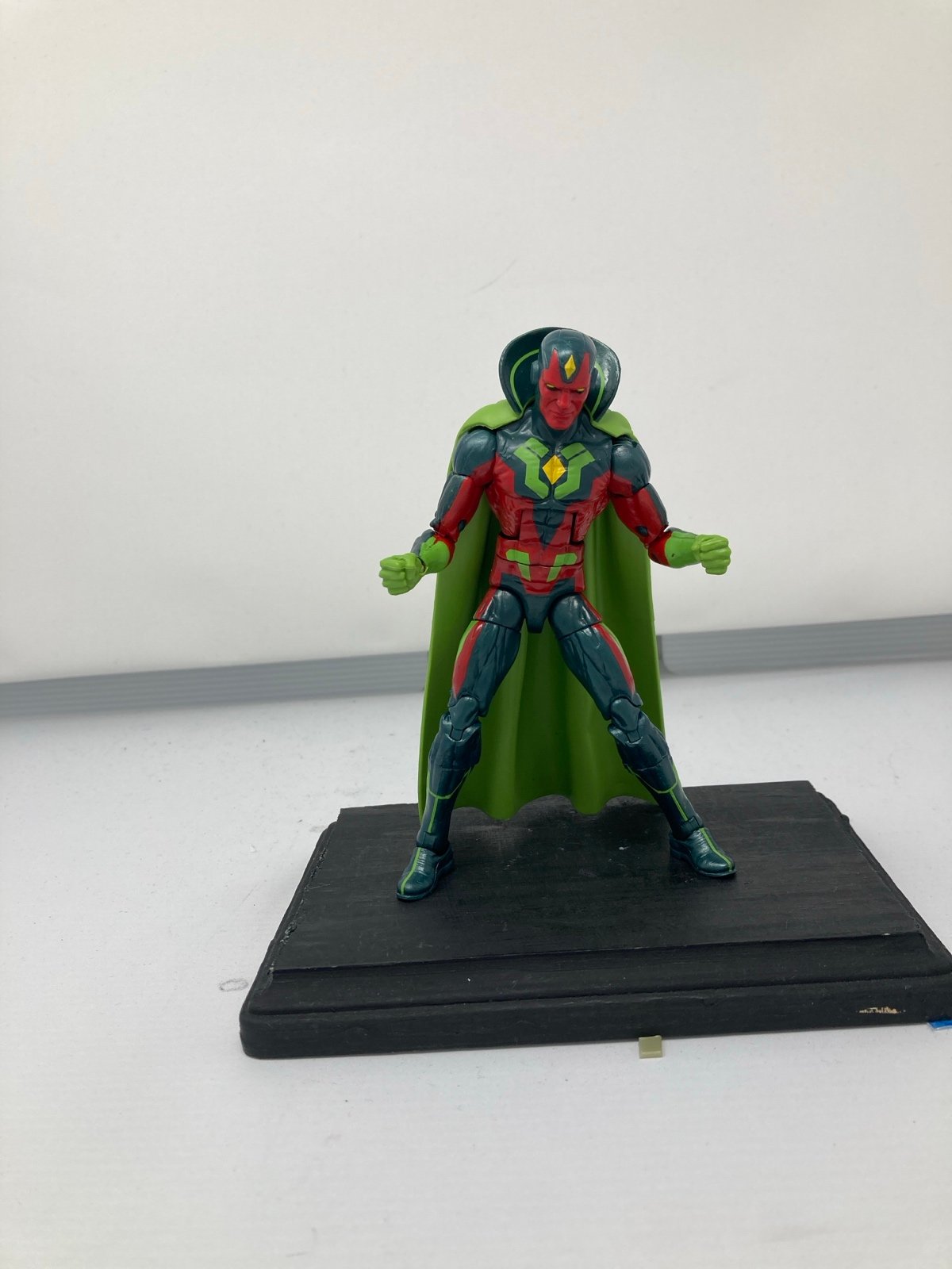 hasbro Marvel Legends Toys R us Exclusive Avengers Box set