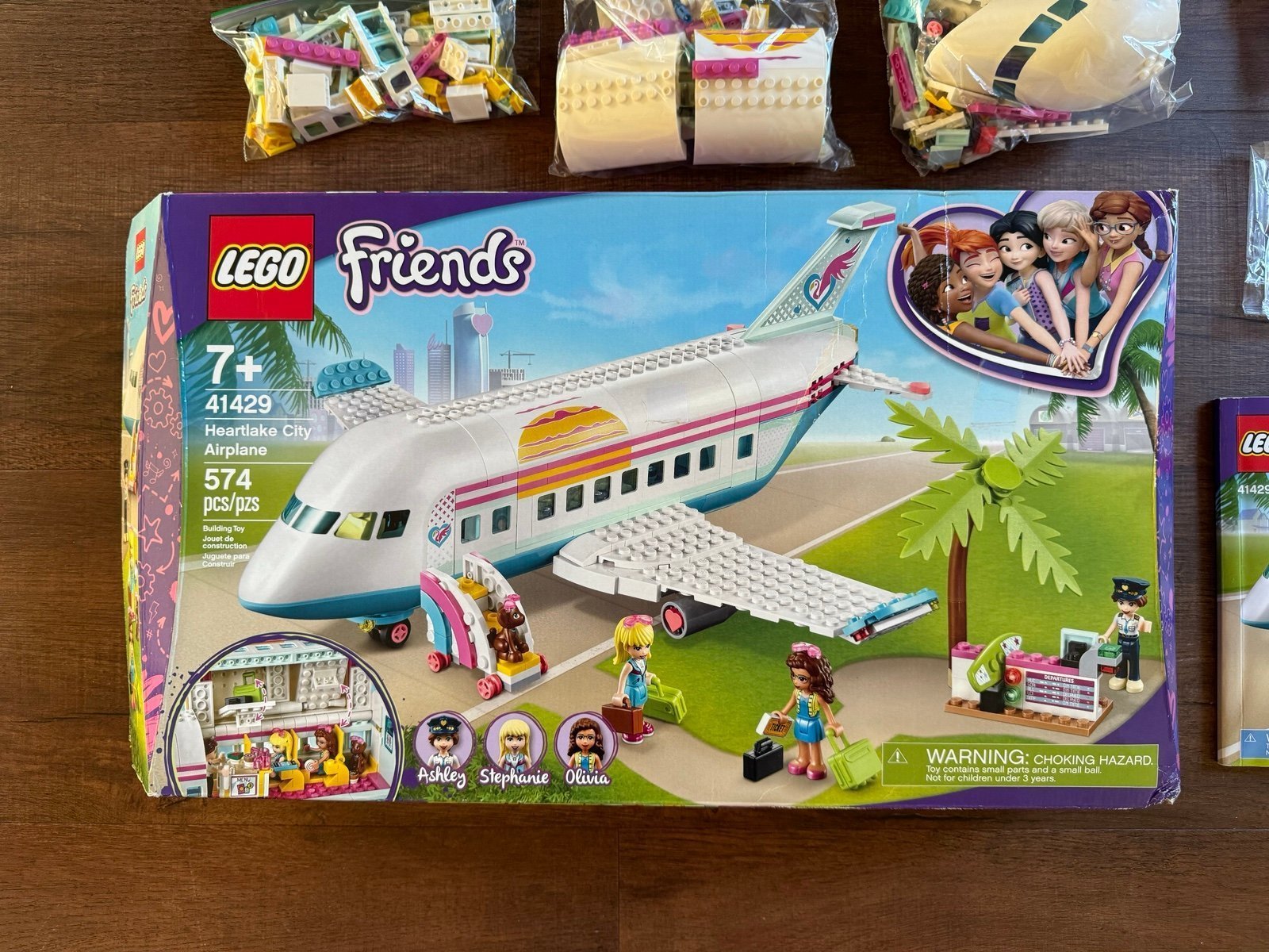 LEGO Friends: Heartlake City Airplane (41429) 574 Pcs - Retired