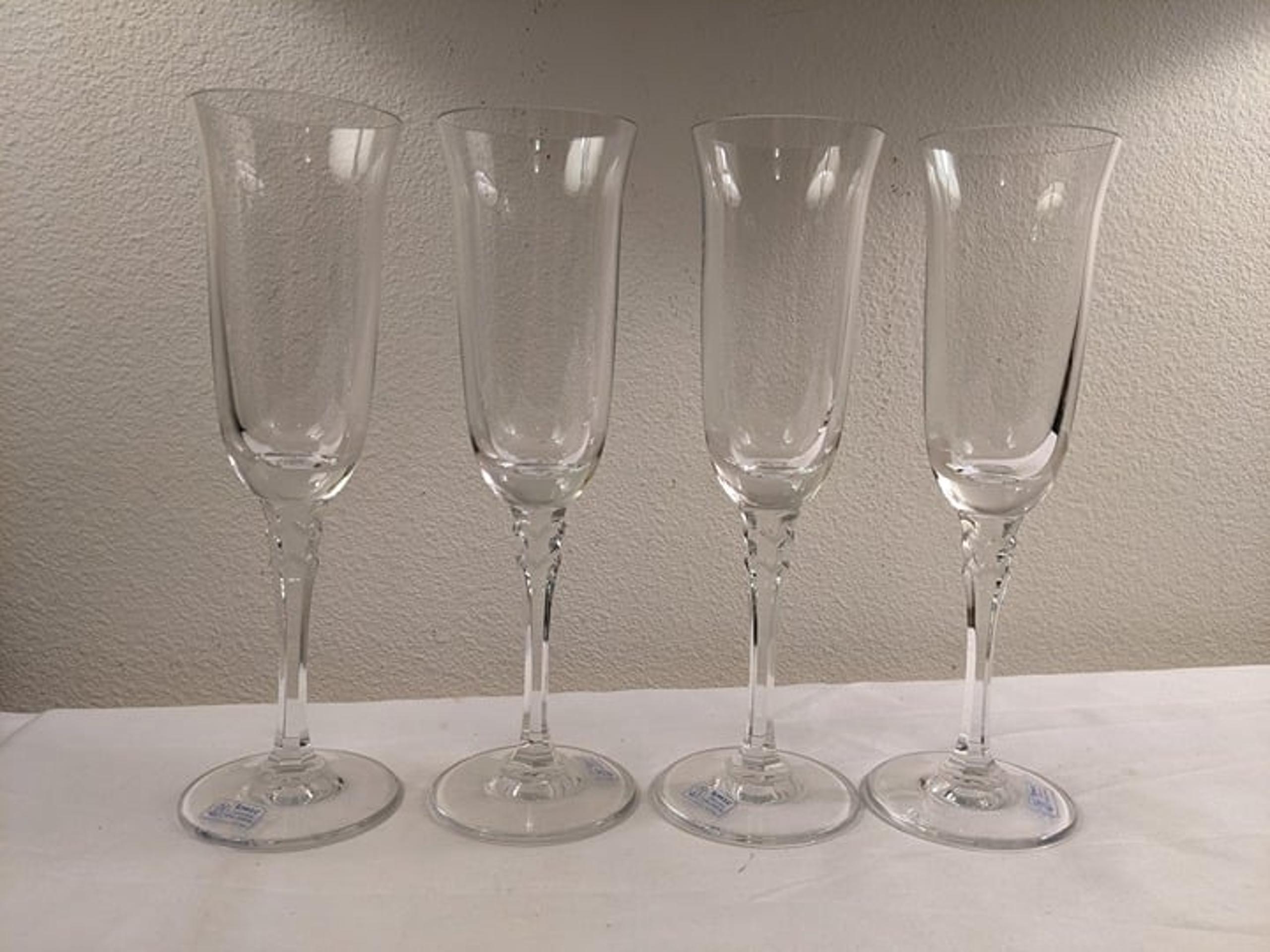 Set of 4 Towle Lead Crystal Fluted Champagne Glasses Tudor #23104 in Box