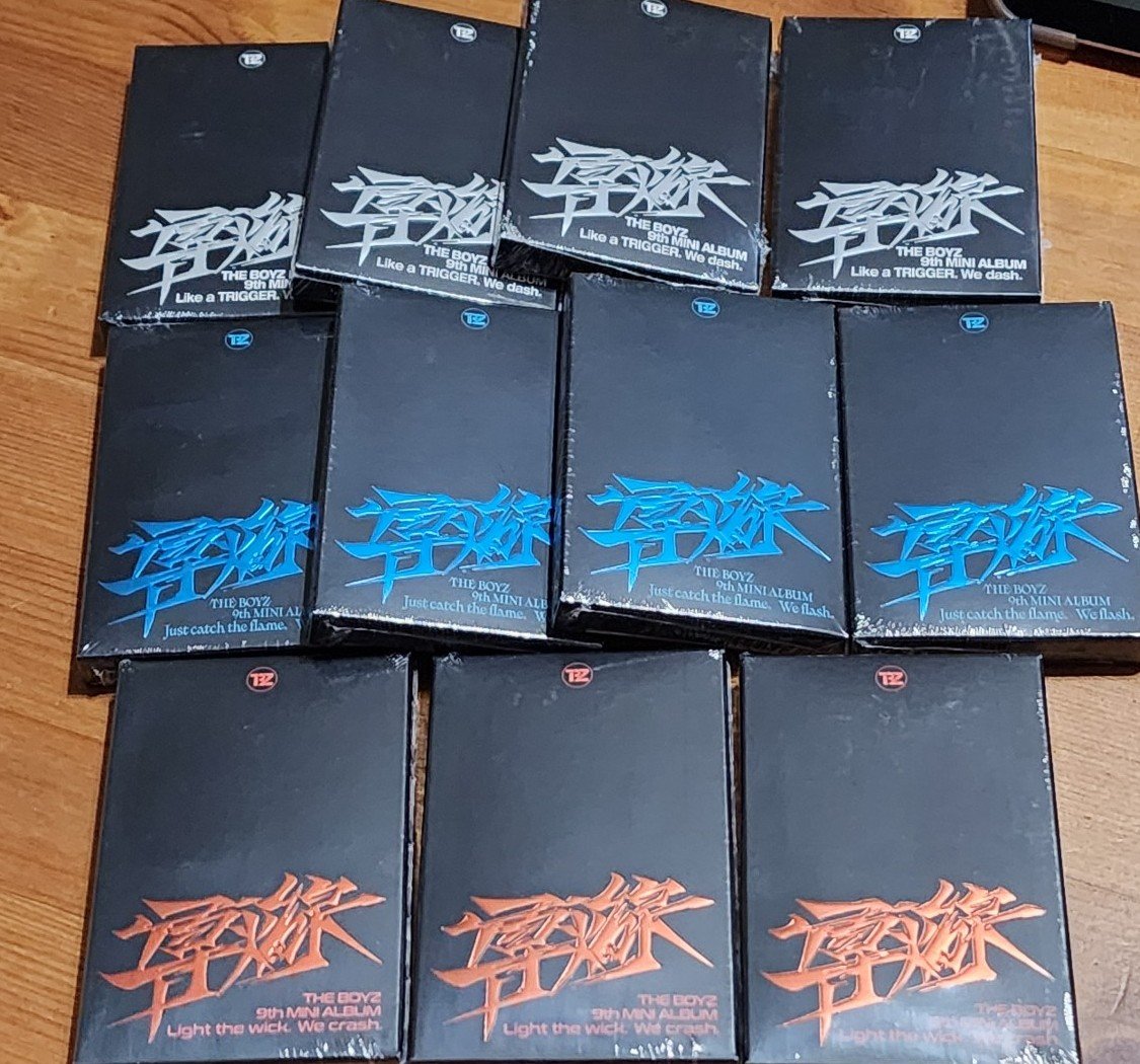 The Boyz Trigger album a set of 11 platform minirecord