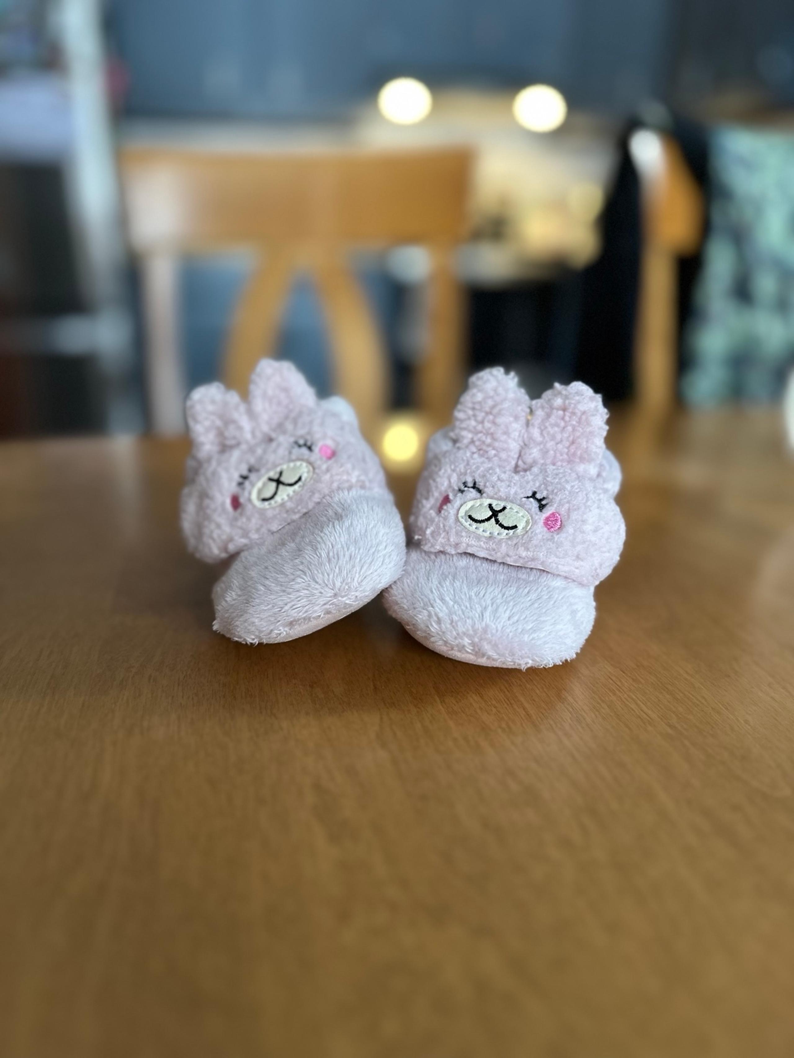 UGG Llama pink baby boots