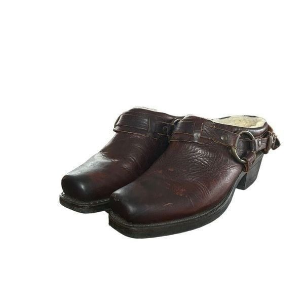 FRYE Women’s Sherpa Lined Brown Belted Leather Mule Heel Size Unknown